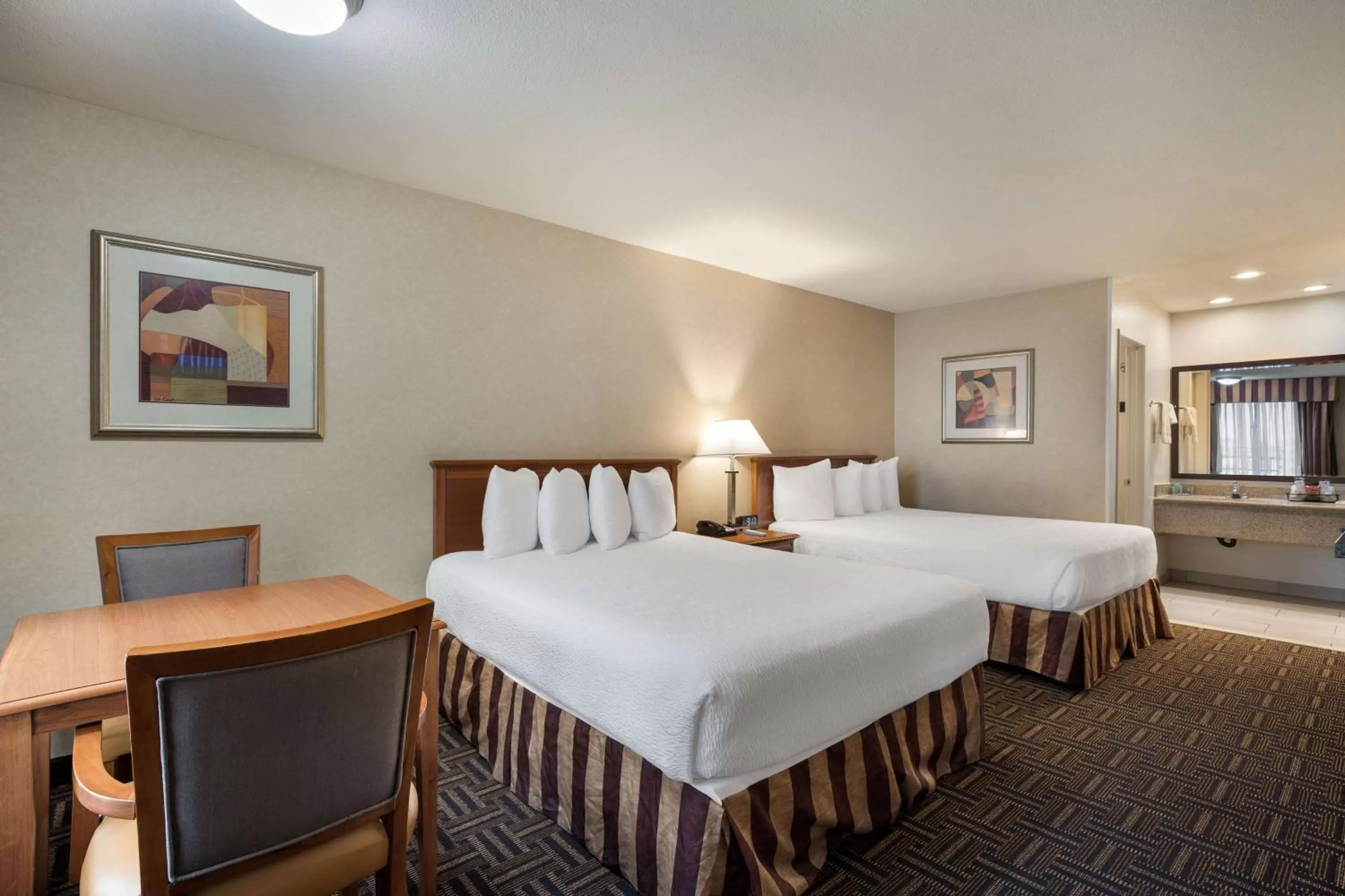 Queen Room with Two Queen Beds in Best Western Norwalk Inn