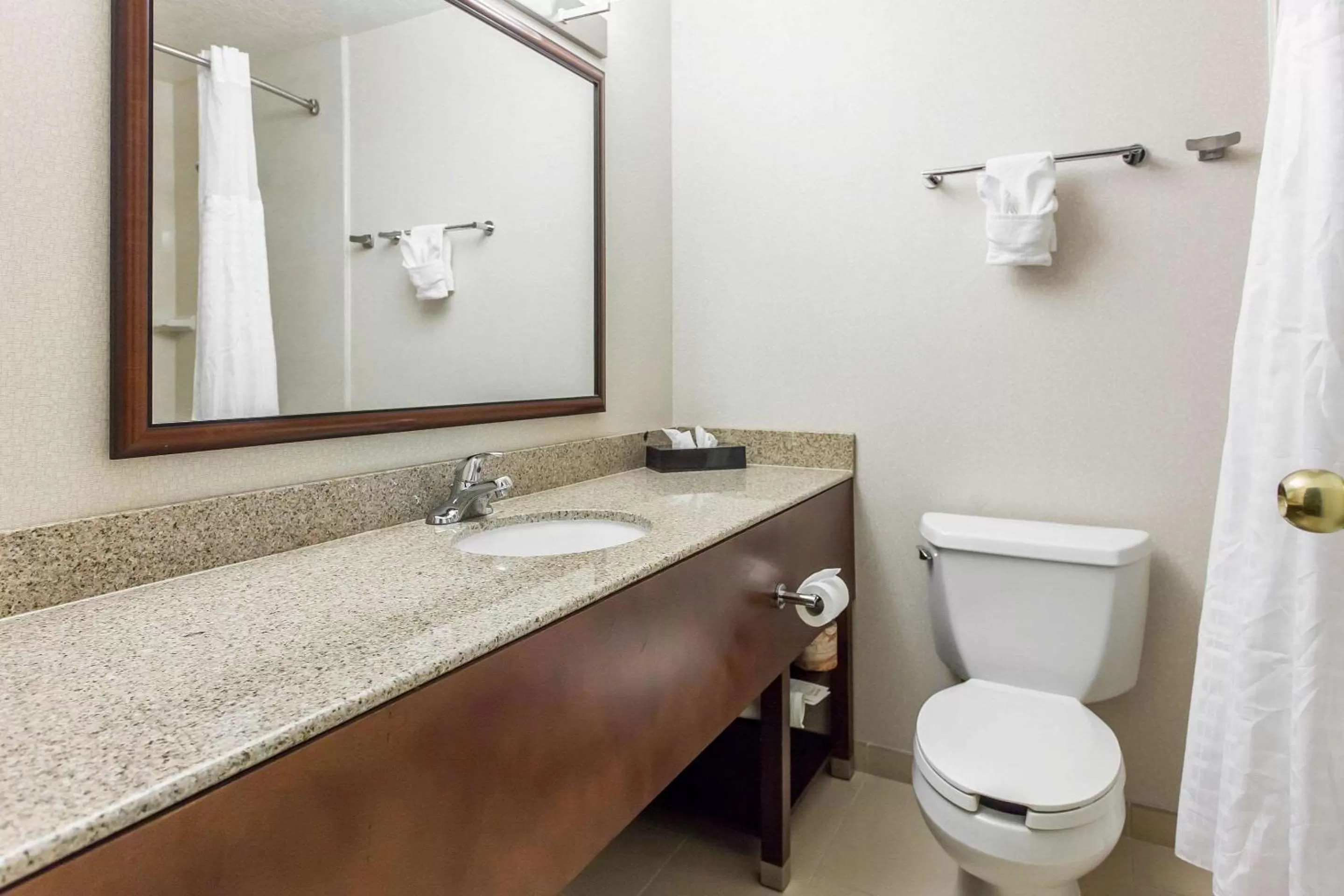 King Suite - Non-Smoking in Comfort Inn & Suites Near Fallon Naval Air Station