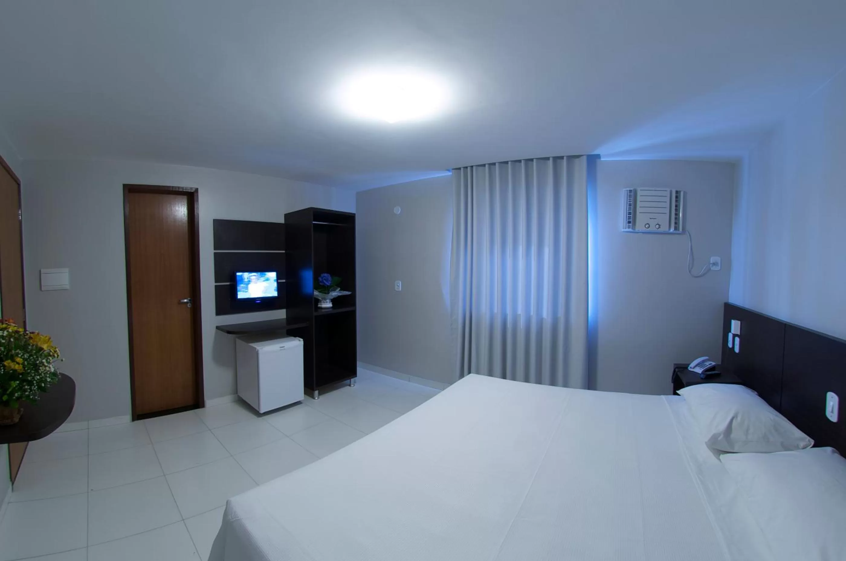 Standard Single in Absolutte Hotel