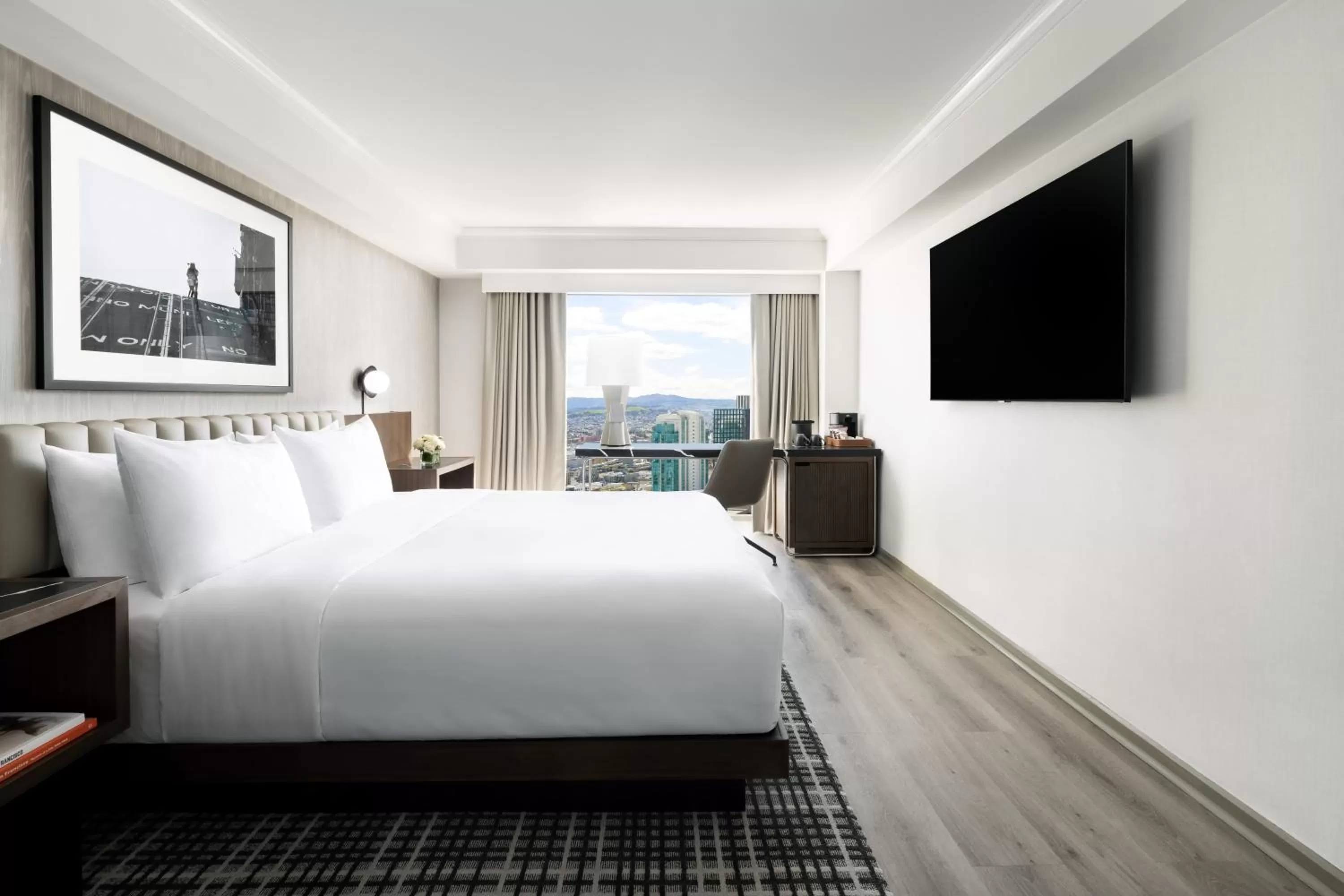 King Room with City View in Hyatt Regency San Francisco Downtown SOMA