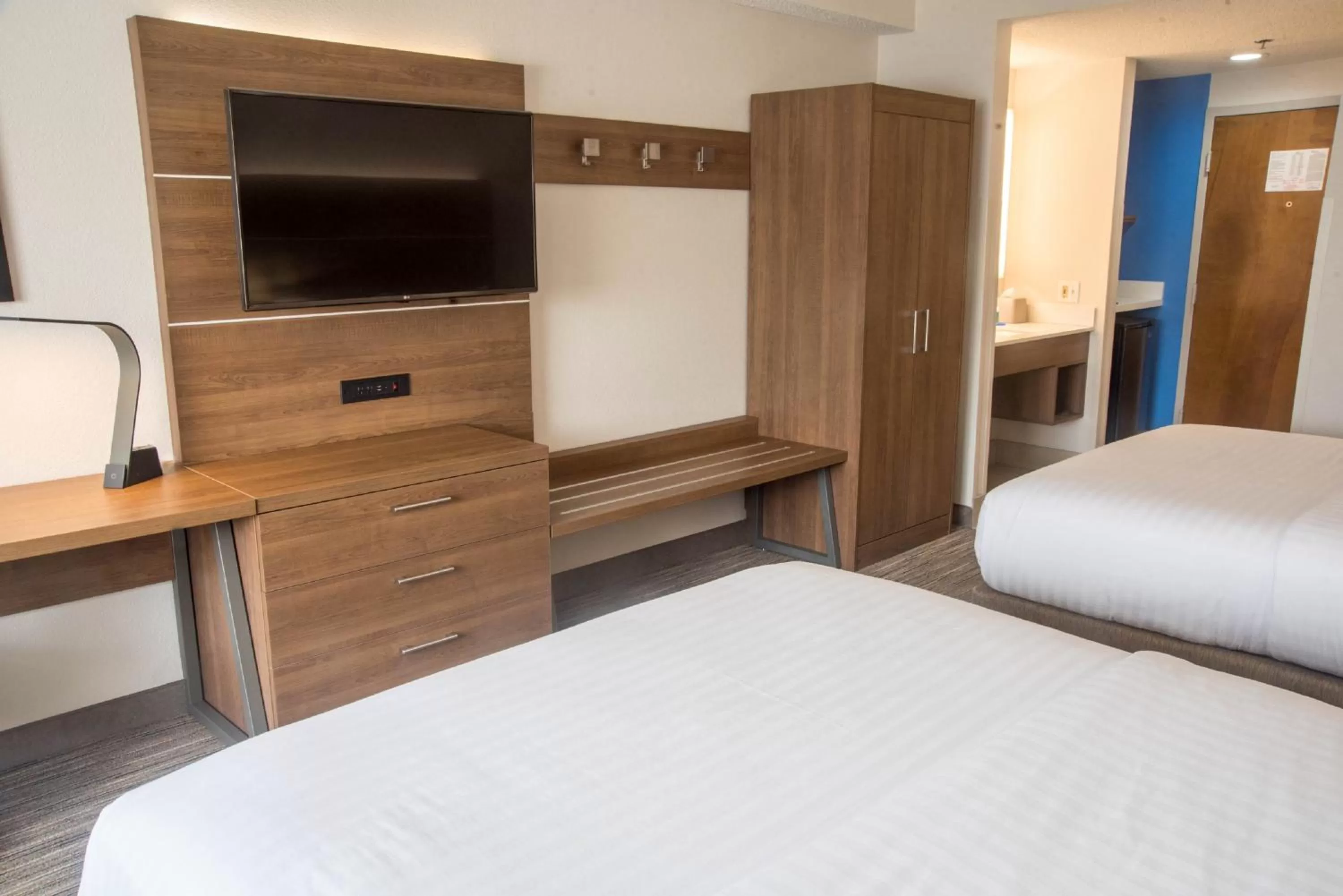 King Room - Mobility Access/Hearing Accessible in Holiday Inn Express Easton, an IHG Hotel