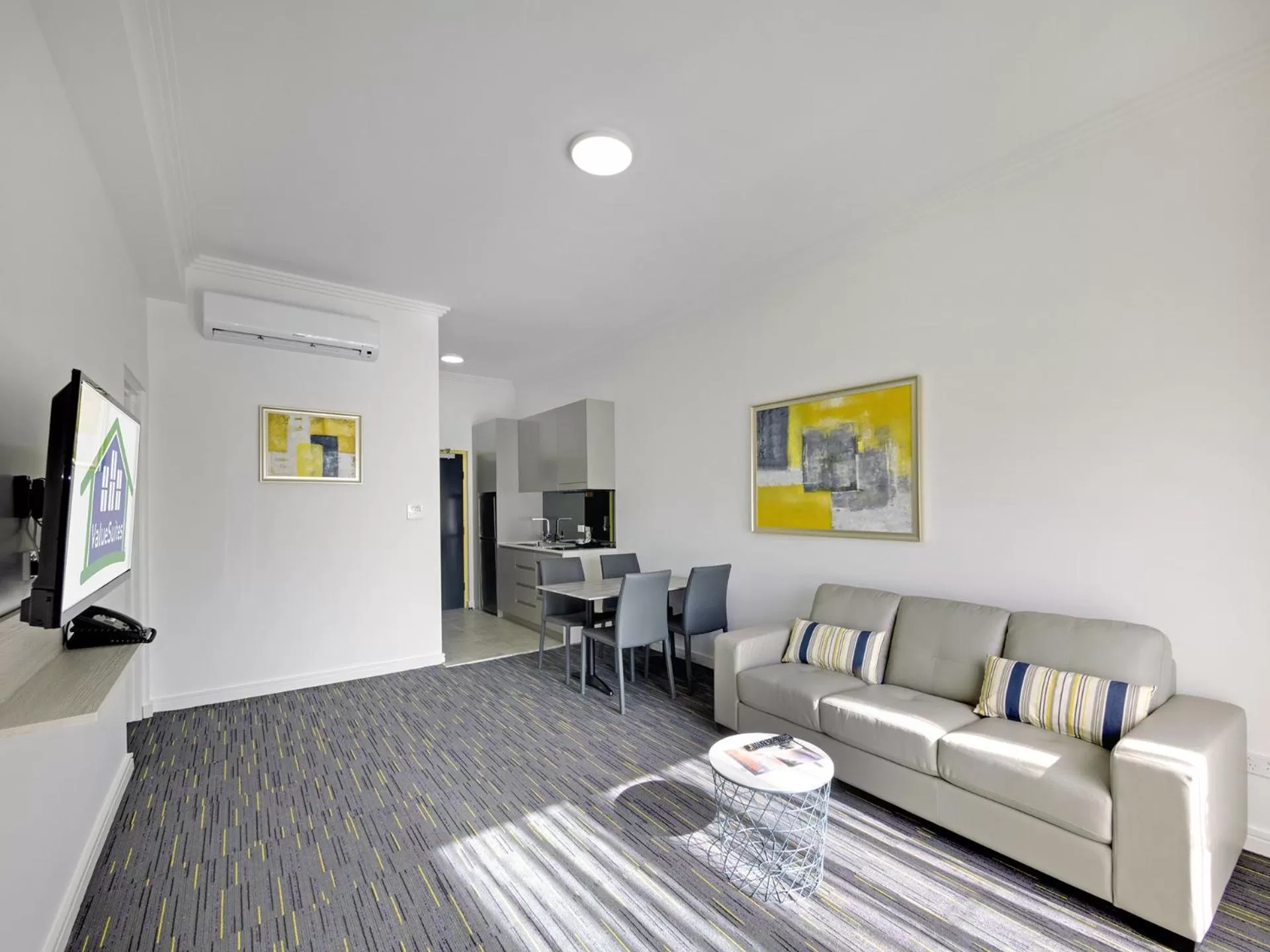 Two-Bedroom Suite in Value Suites Penrith