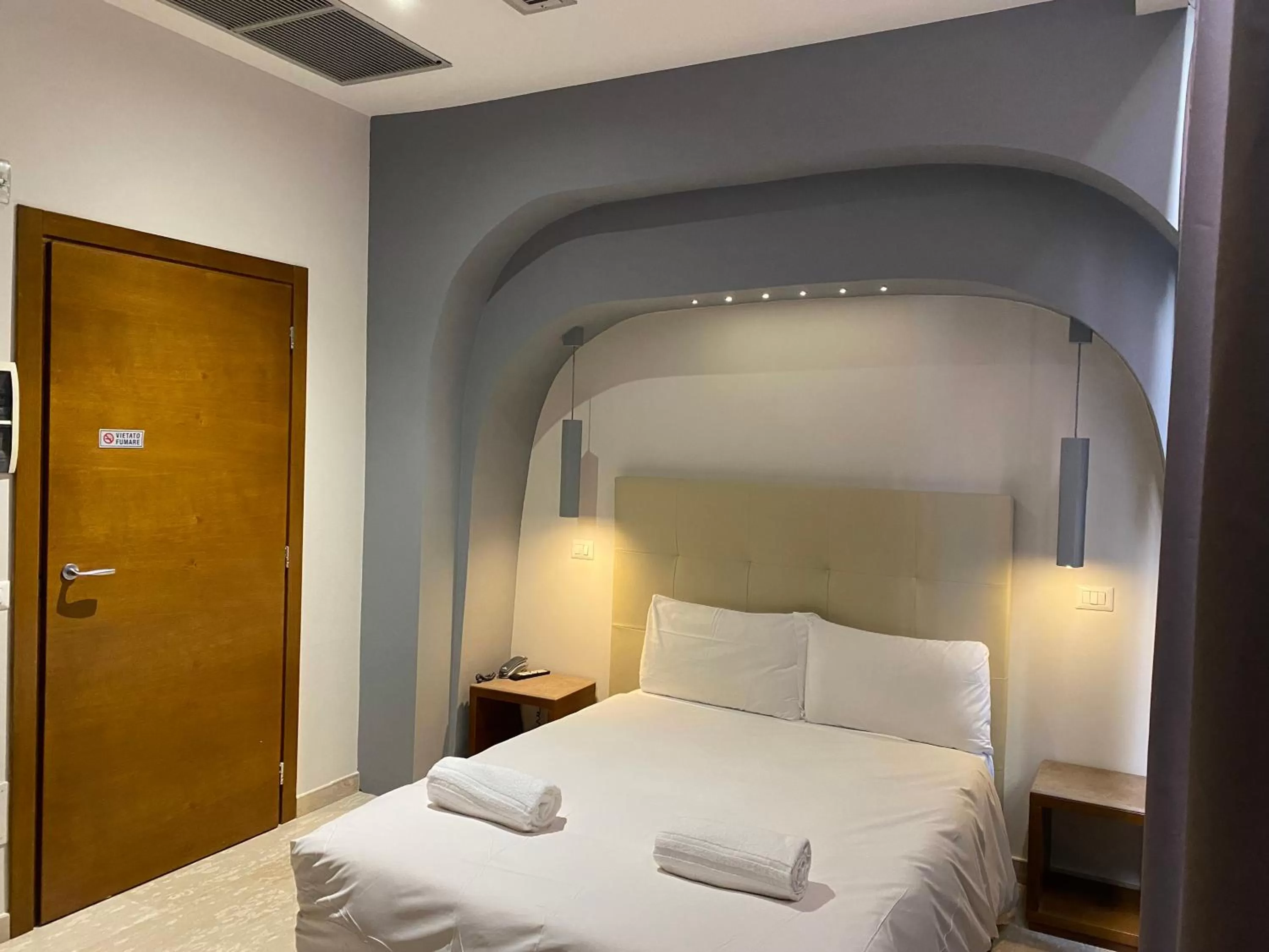 Standard Queen Room in Oasi Village Hotel