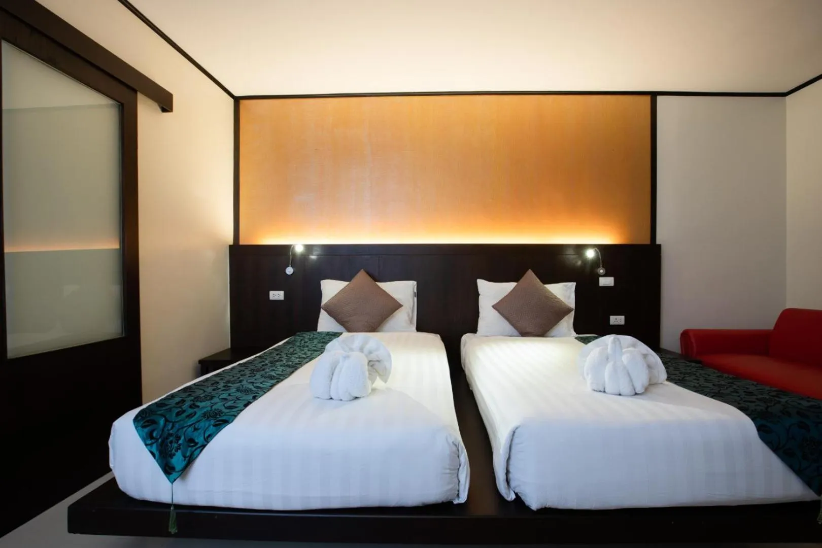 Superior Double or Twin Room with Balcony in Orchid Garden Hotel Patong