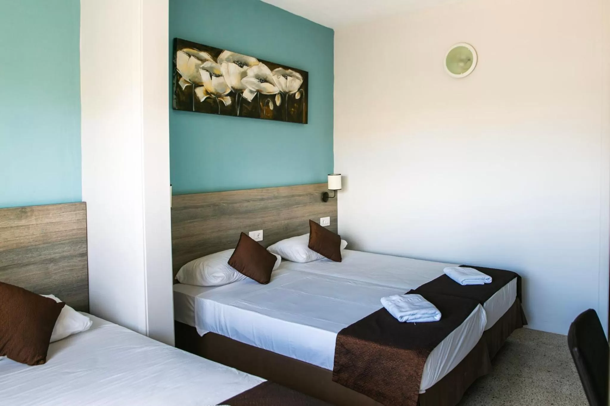 Quadruple Room in Beach Garden Hotel