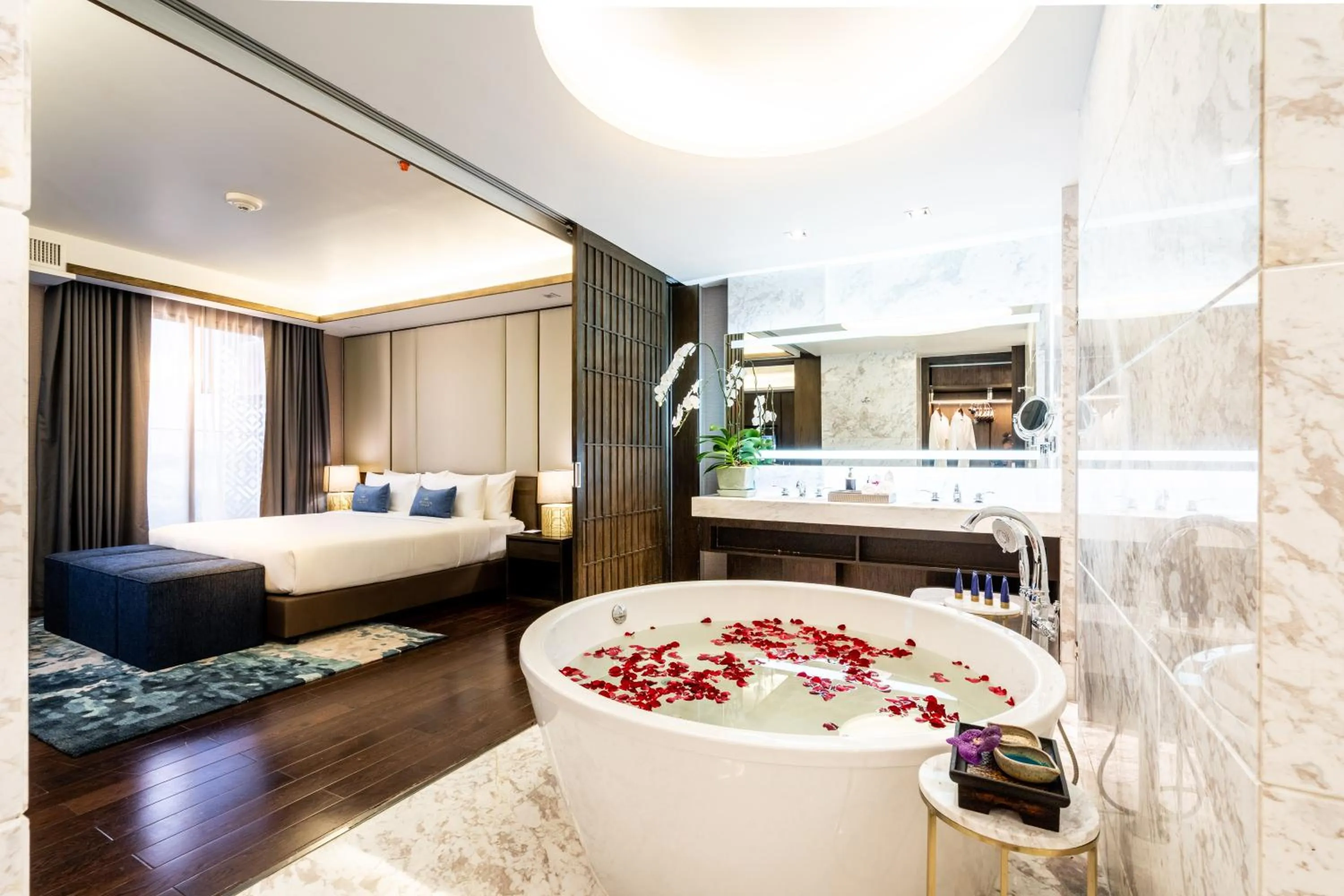 Premier Suite Room in Divalux Resort & Spa Bangkok, Suvarnabhumi Airport-Free Shuttle