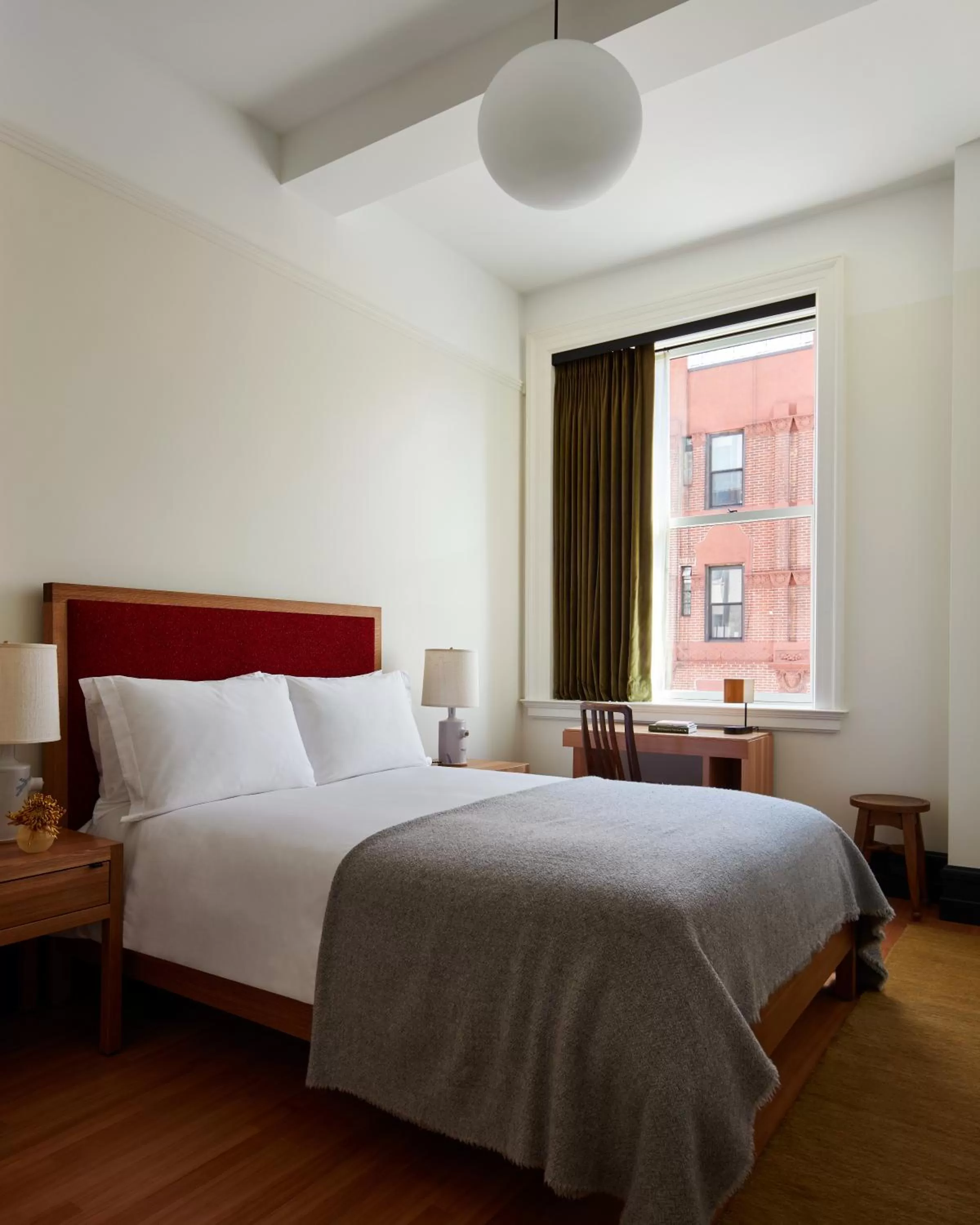 Accessible Studio Queen in Nine Orchard