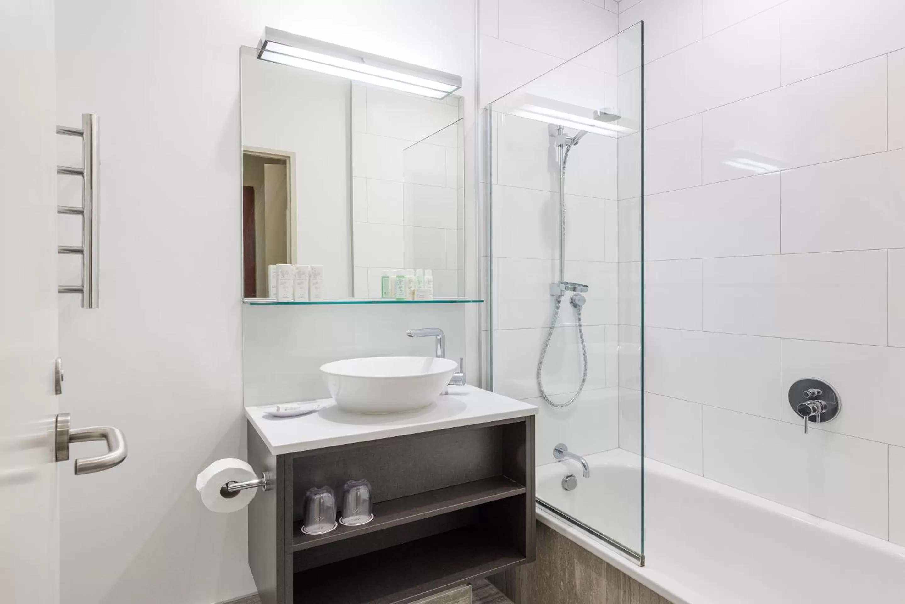 Executive Two-Bedroom Suite with Two Queen Beds in CityLife Wellington