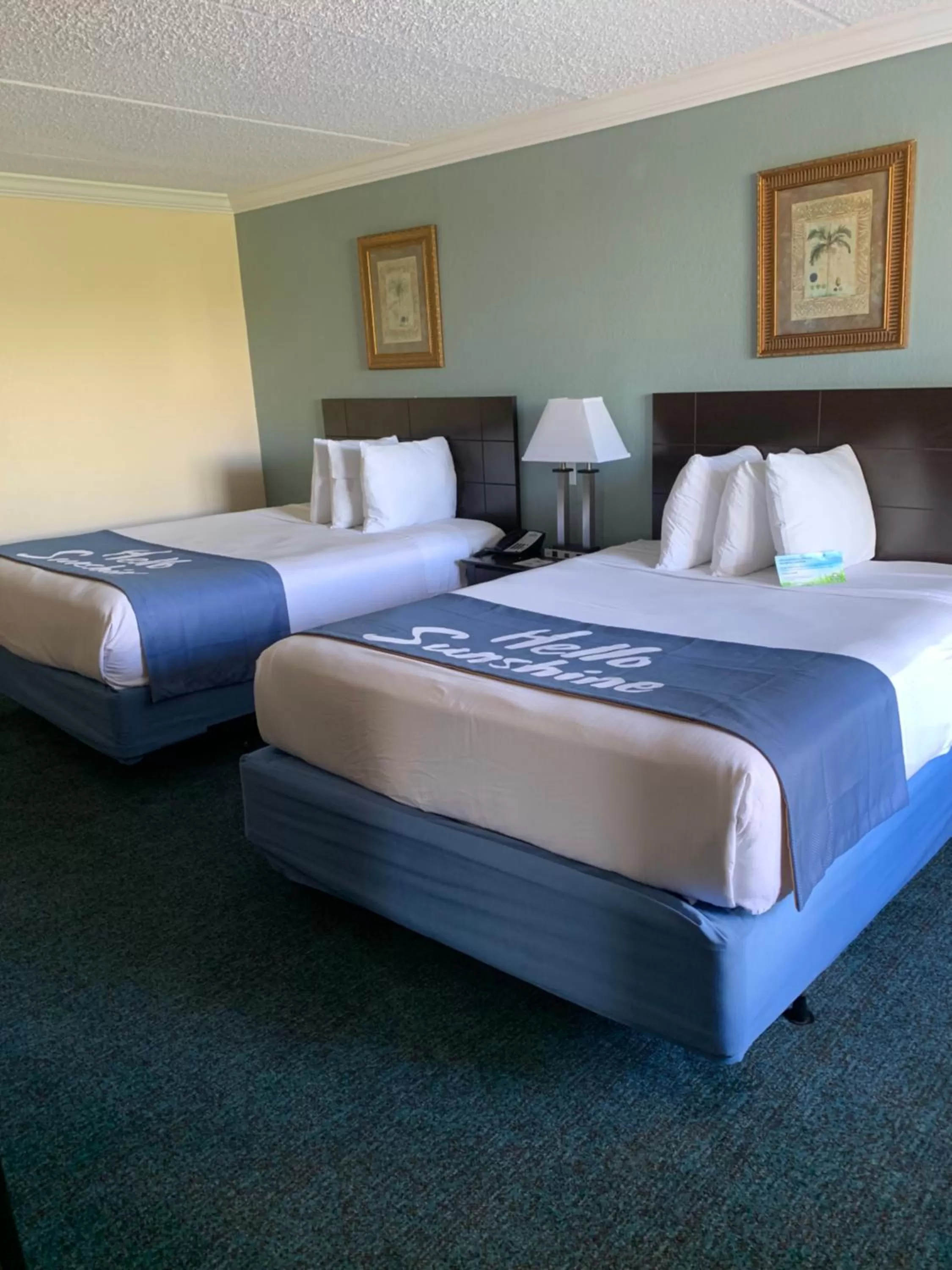 Deluxe Studio Suite with Two Double Beds - Non-Smoking in Days Inn by Wyndham Orlando Airport Florida Mall