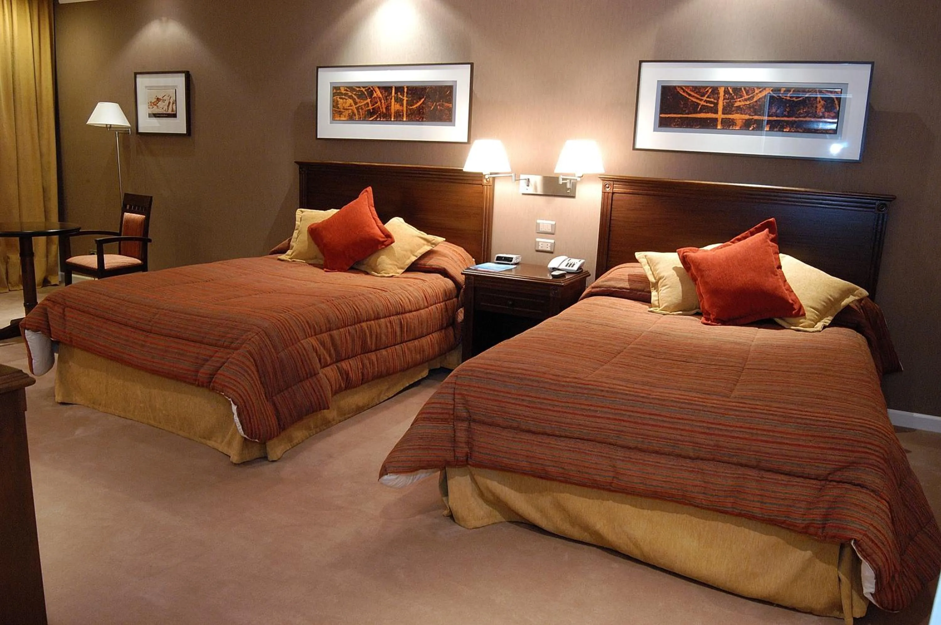 Family Double Room in Howard Johnson Sierras Hotel y Casino Alta Gracia