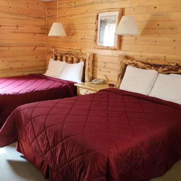 Triple Room with Bath in Georgetown Mountain Inn