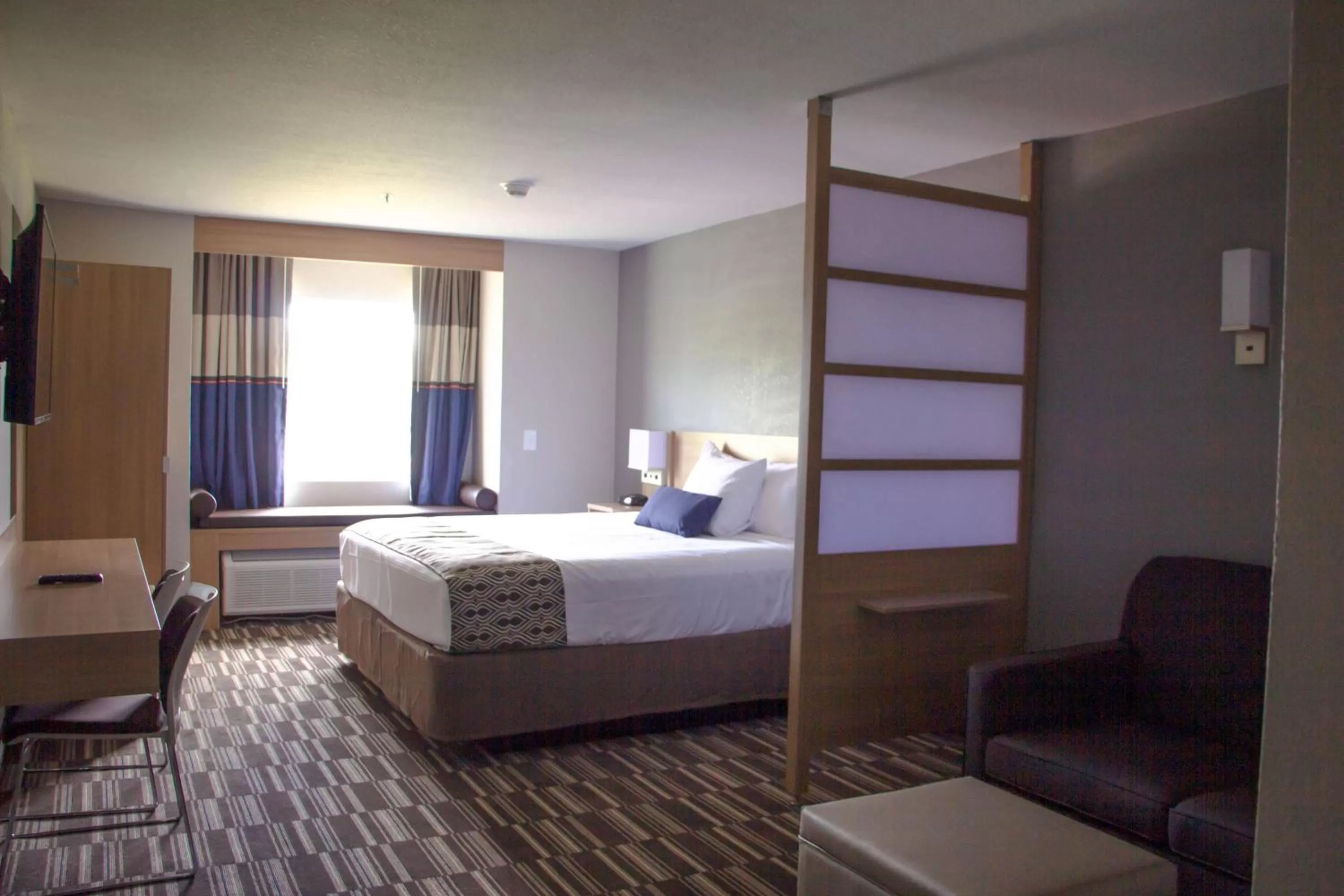 King Studio Suite - Non-Smoking in Microtel Inn & Suites by Wyndham Camp Lejeune/Jacksonville