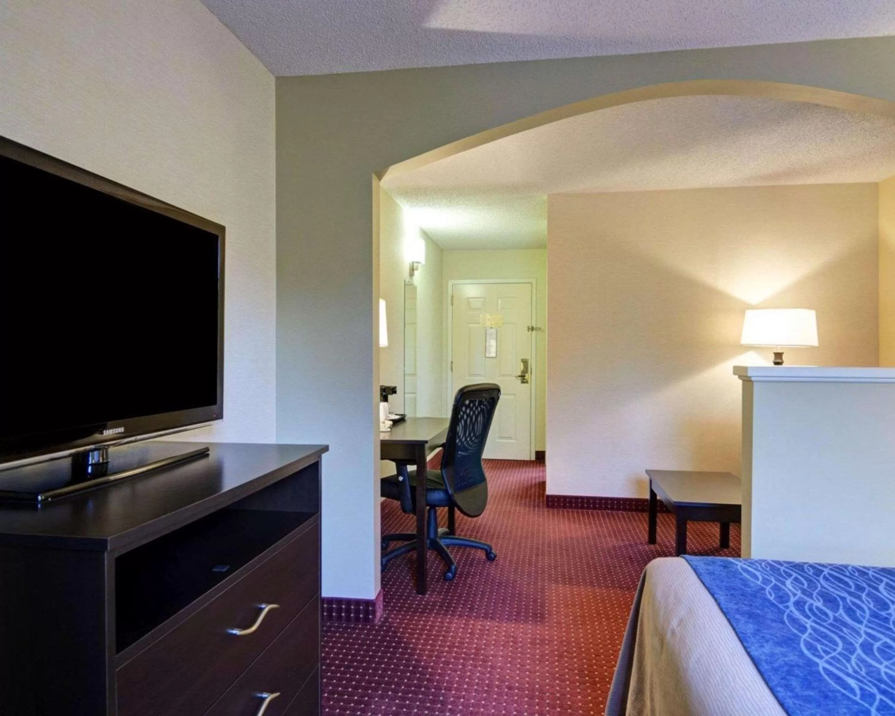 King Room - Disability Access/Non-Smoking in Quality Inn & Suites Little Rock West