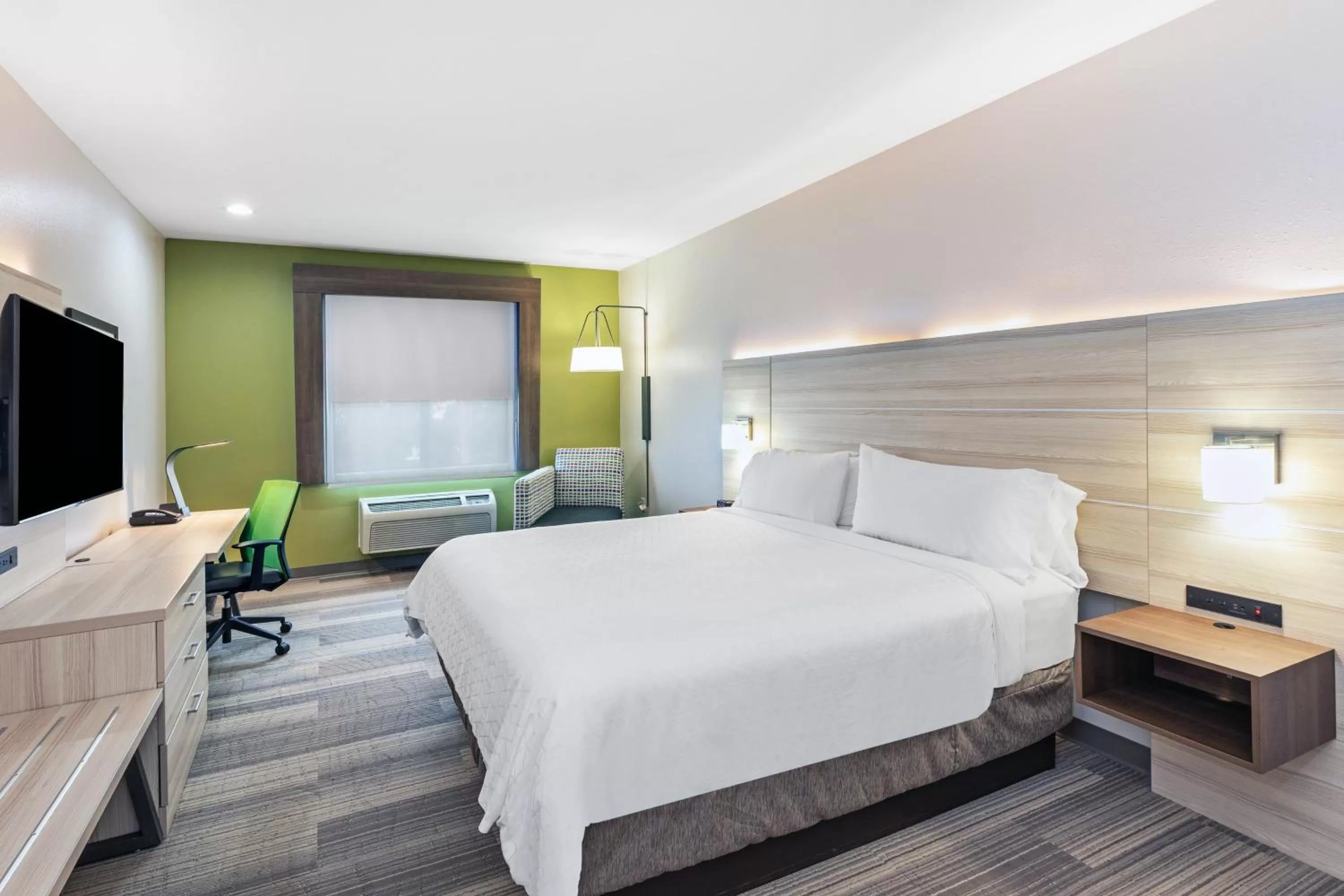 Standard King Room in Holiday Inn Express Hotel & Suites Vidor South by IHG