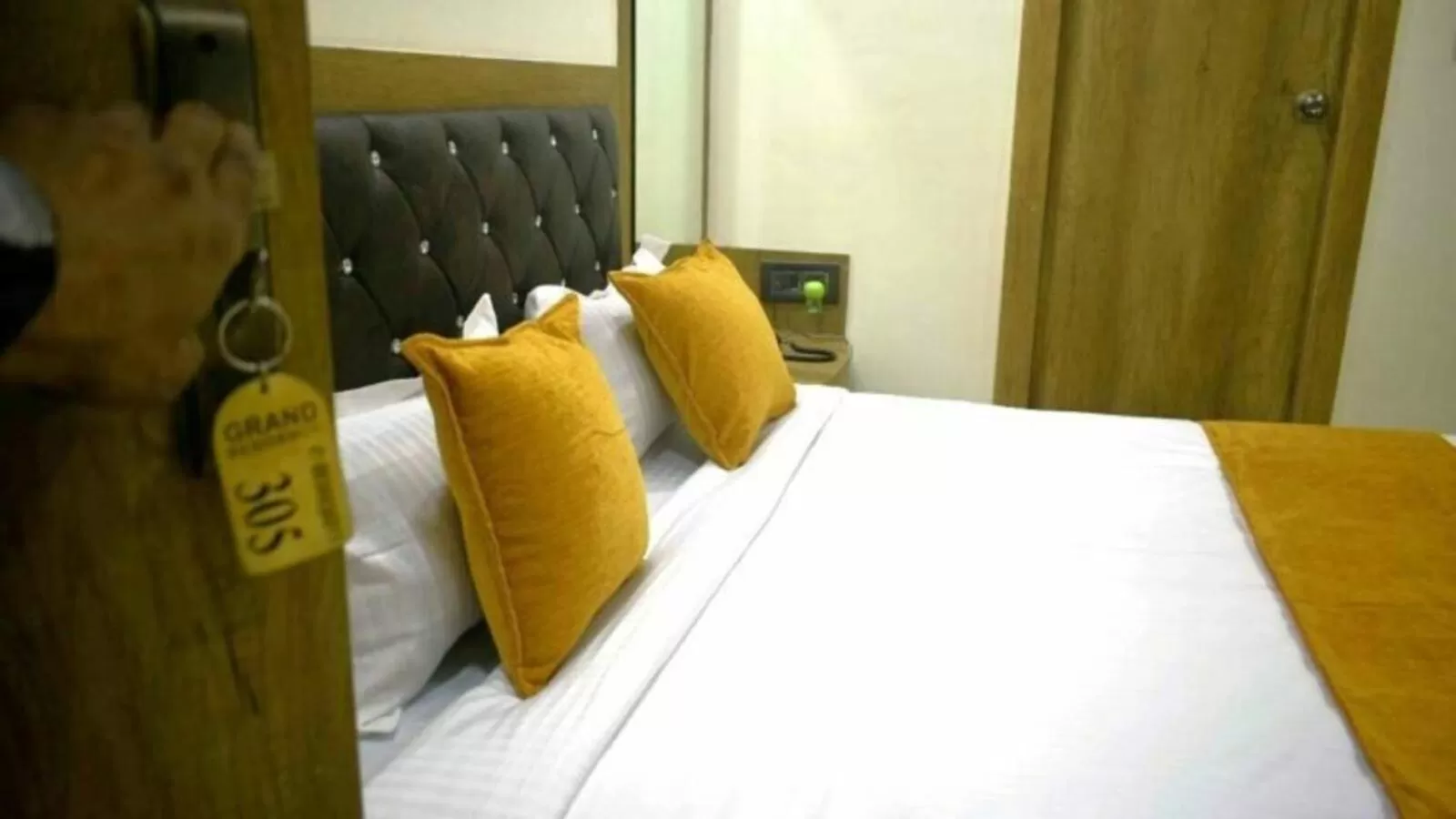 Standard King Room - single occupancy in Hotel Grand Residency