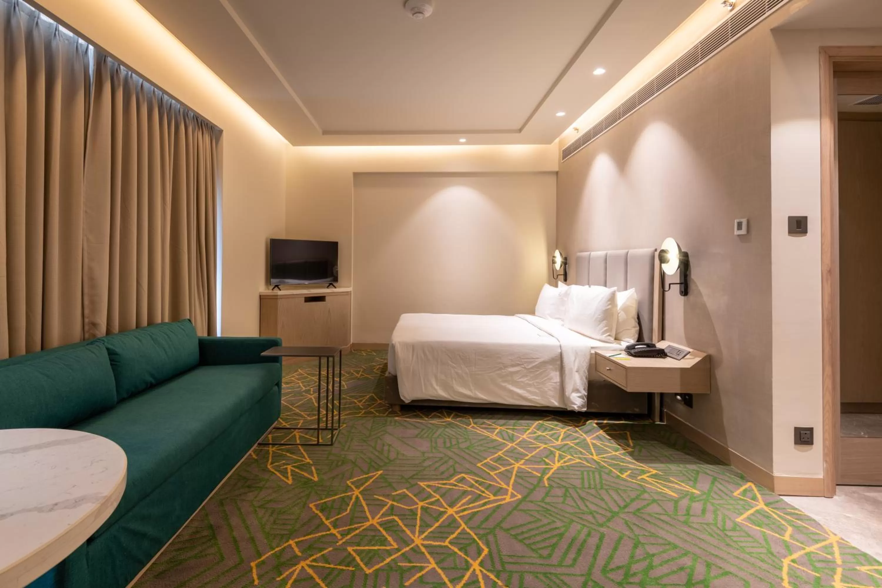Standard Twin Room with Mountain View - Smoking (Early Check-in ( 1100 hrs), F&SB discount 15%) - subject to availability in Holiday Inn Katra Vaishno Devi by IHG