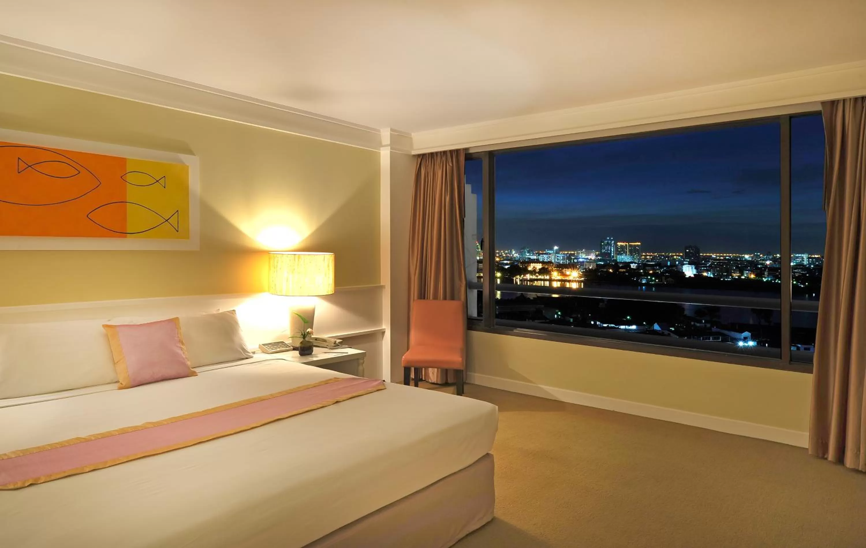 Superior Double or Twin Room with River View in Tongtara Riverview Hotel