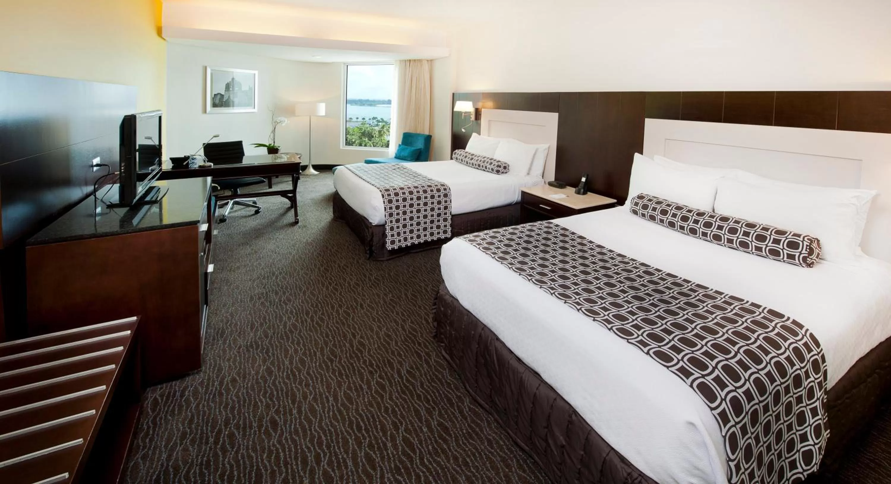 2 Double Beds Nonsmoking in Crowne Plaza Santo Domingo, an IHG Hotel