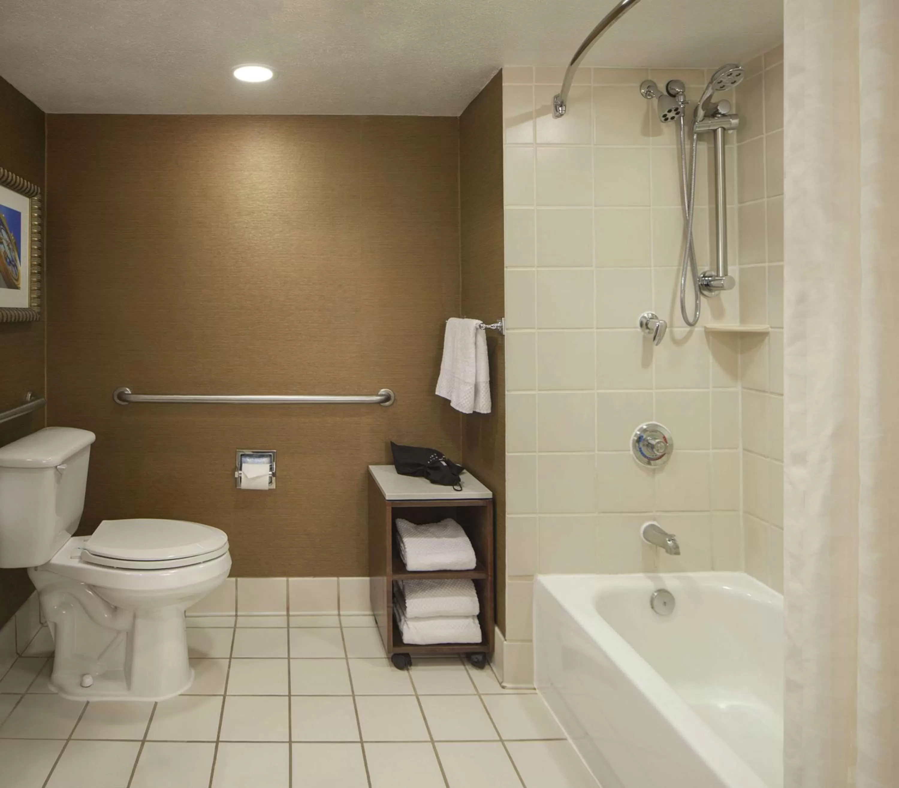 King Corner Suite in Embassy Suites by Hilton Austin Arboretum