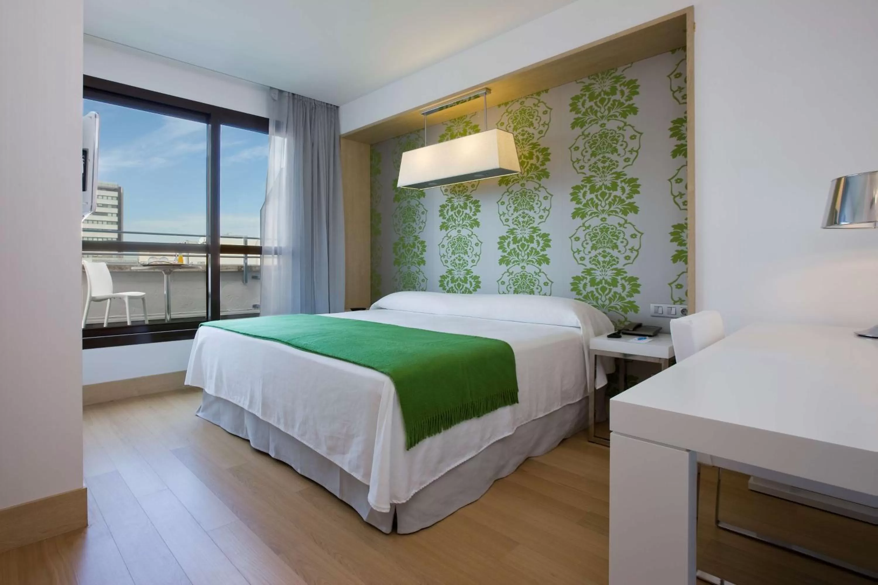 Superior Double or Twin Room with Terrace in NH Madrid Principe de Vergara
