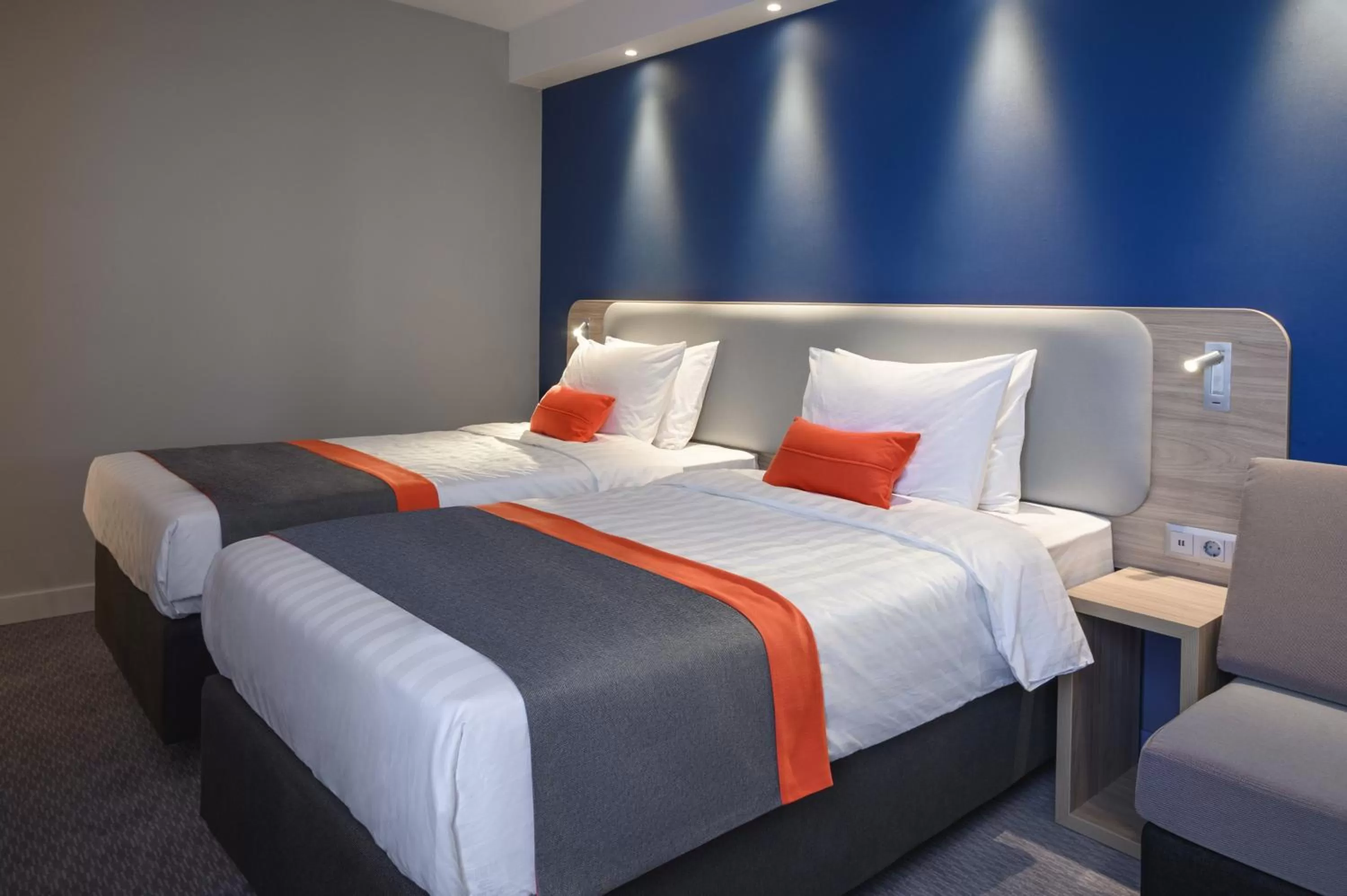 Standard Twin Room - Smoking in Holiday Inn Express - Almaty by IHG