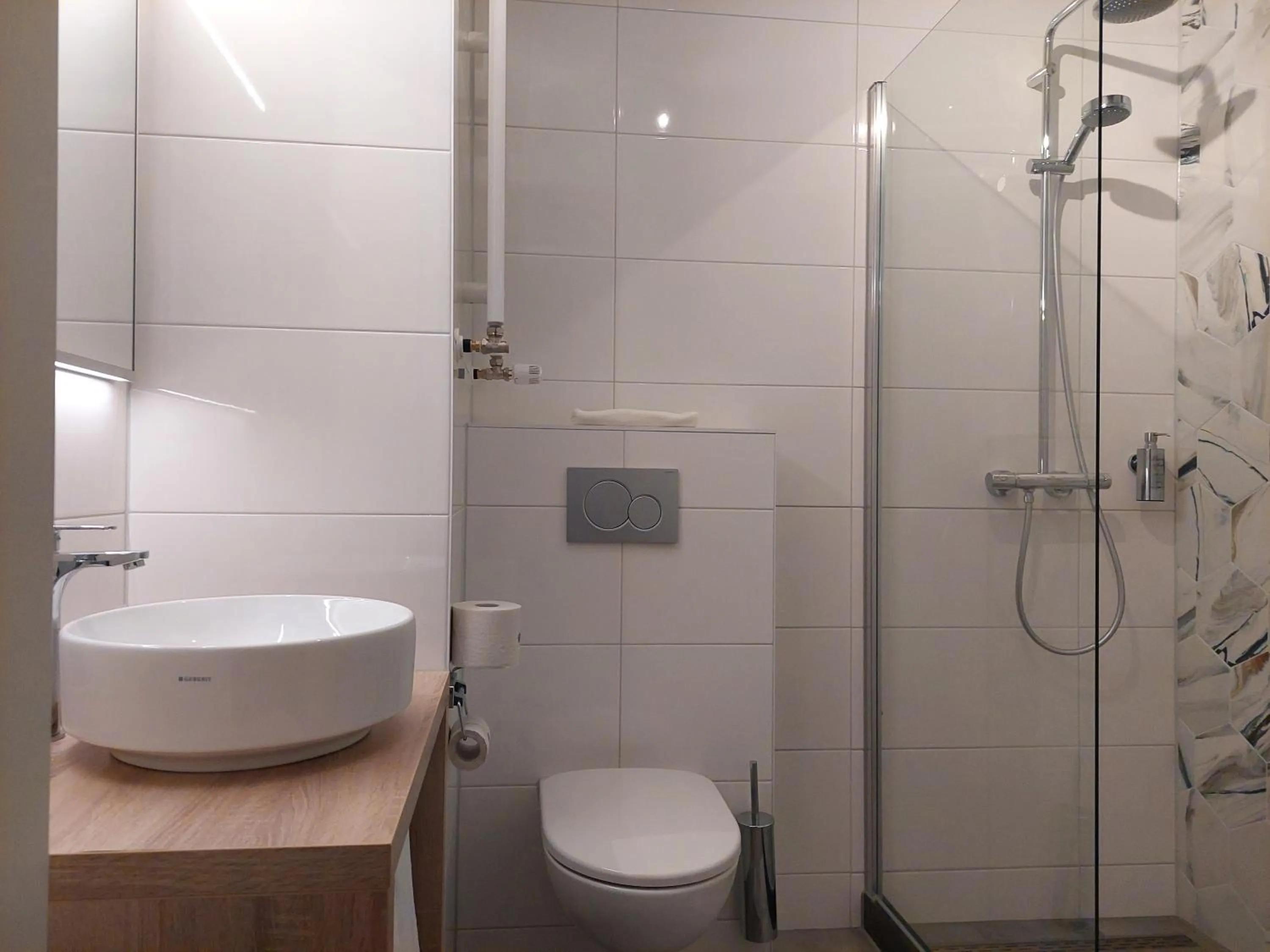 Comfort Double Room in Fletcher Hotel Restaurant Zeeduin