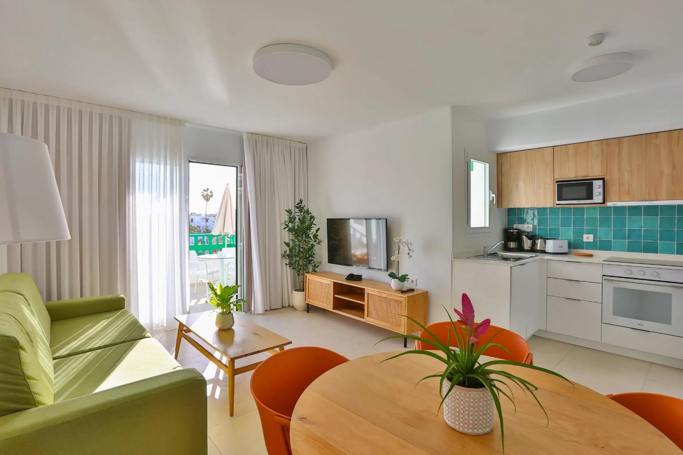 One-Bedroom Apartment (2 Adults) - single occupancy in Nazaret Apartments