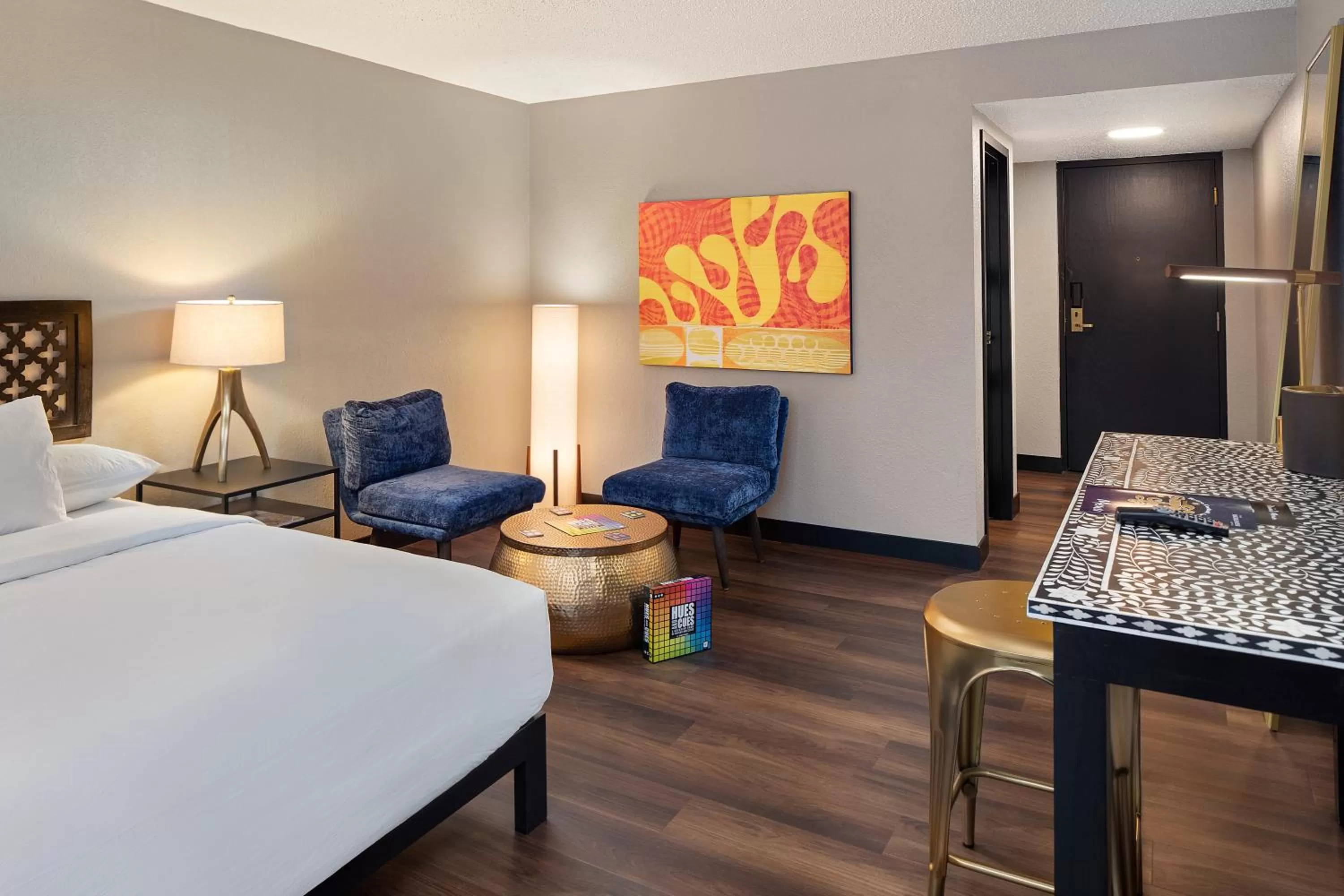 King Room with Balcony in The Highlander Hotel, Ascend Hotel Collection