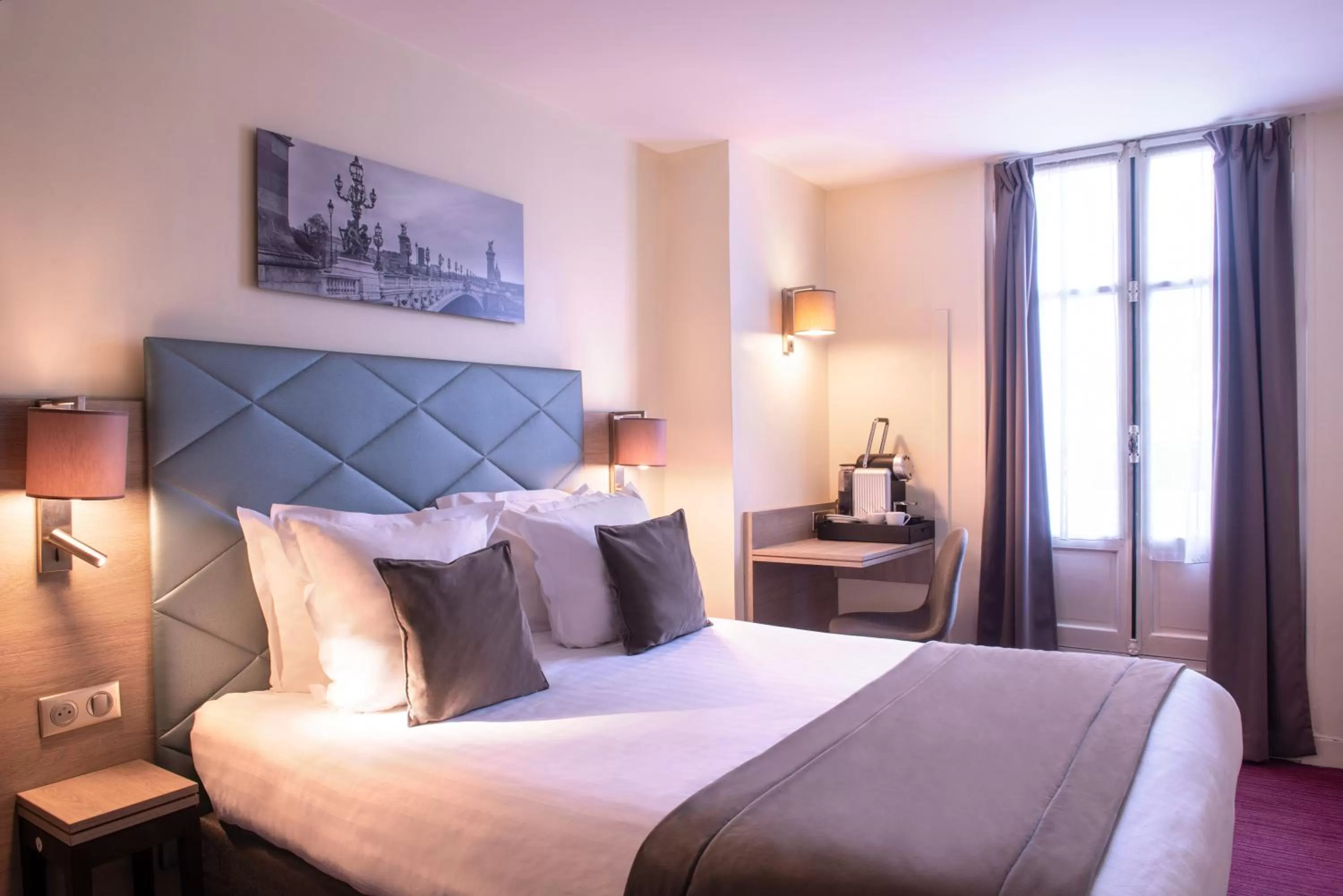 Standard  Double Room in Hôtel Aston Paris