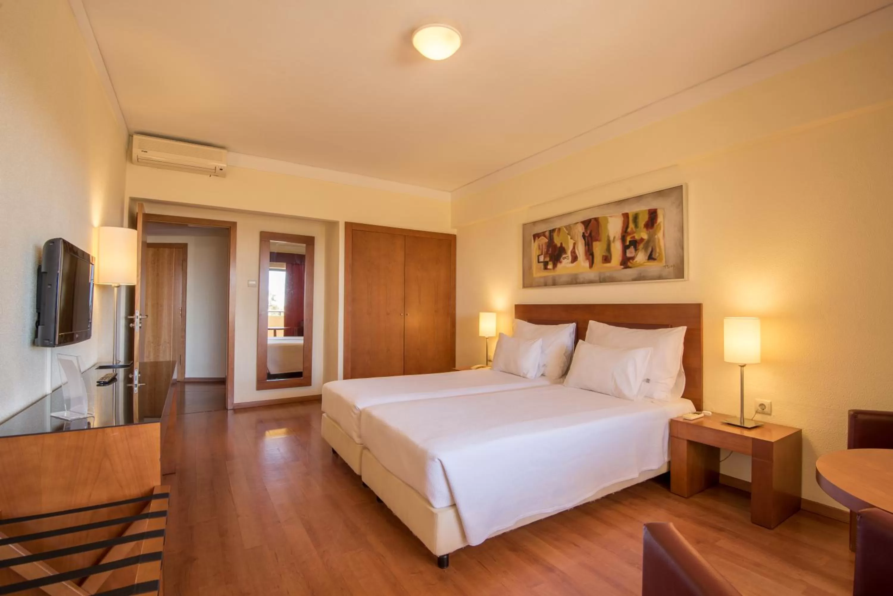 Two-Bedroom Suite in Vila Gale Cerro Alagoa