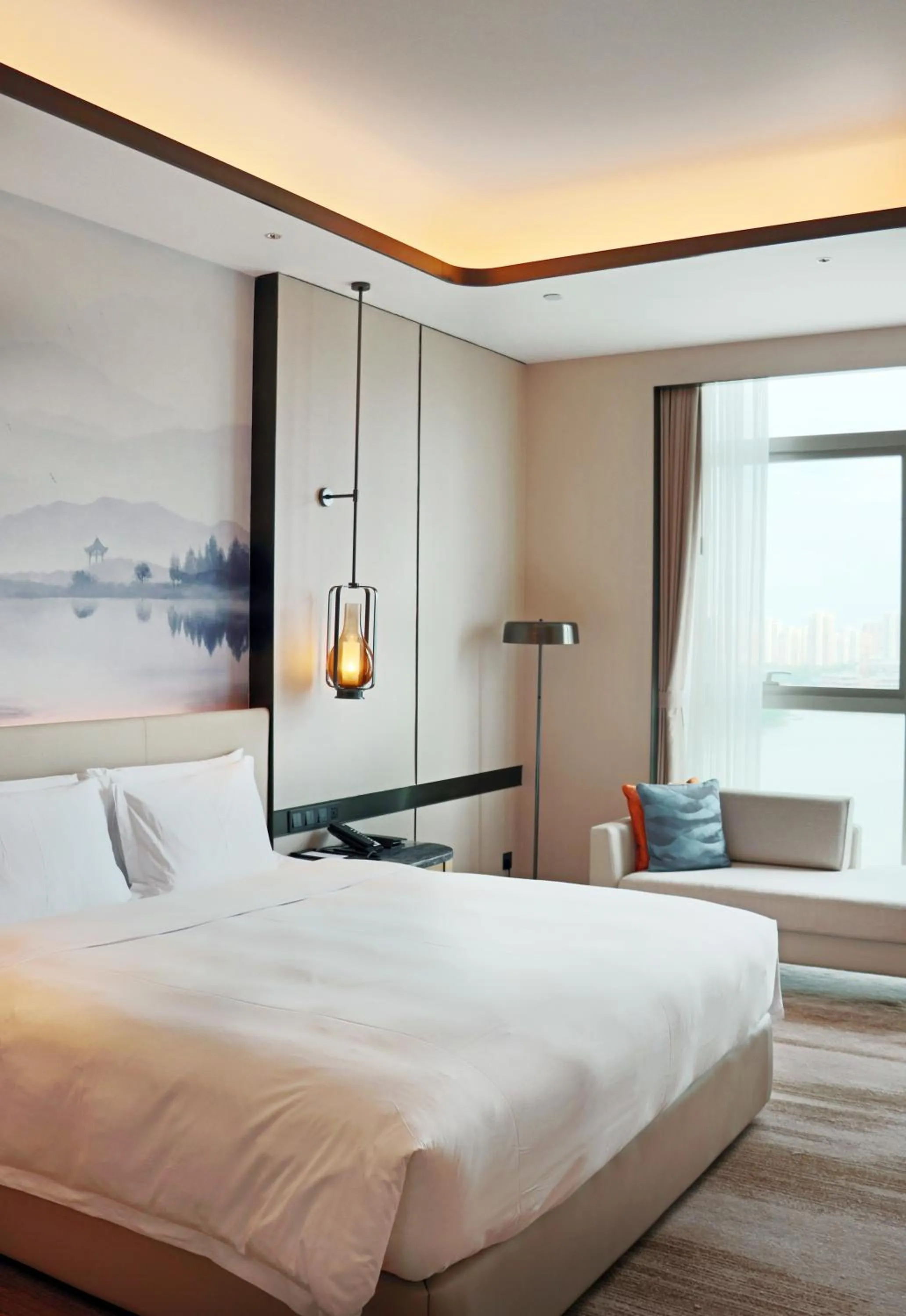 Deluxe Executive Room with Lake View and Lounge Access in Pullman Suzhou Taicang