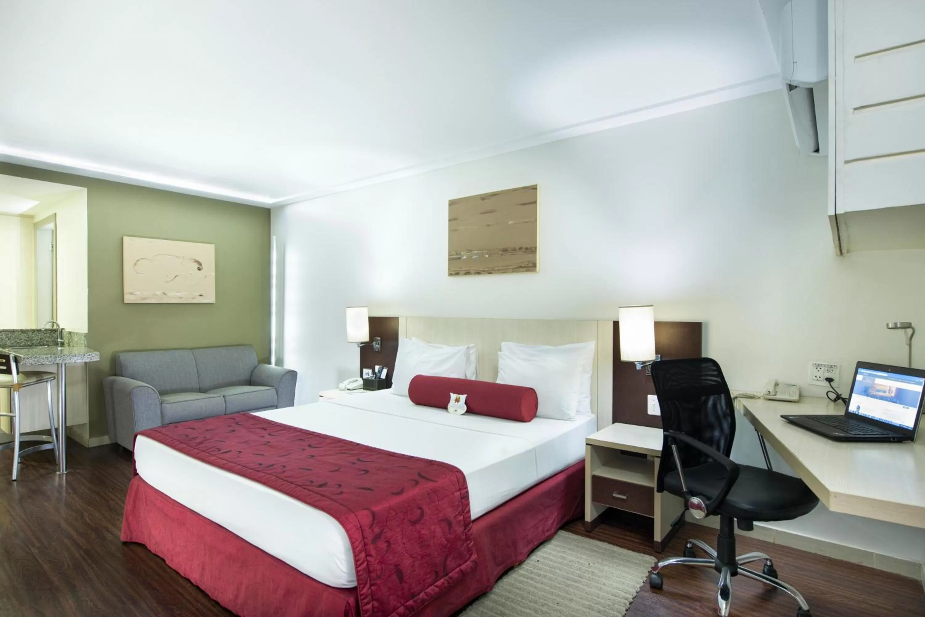 Luxo  Cama de Casal in Comfort Suites Macaé