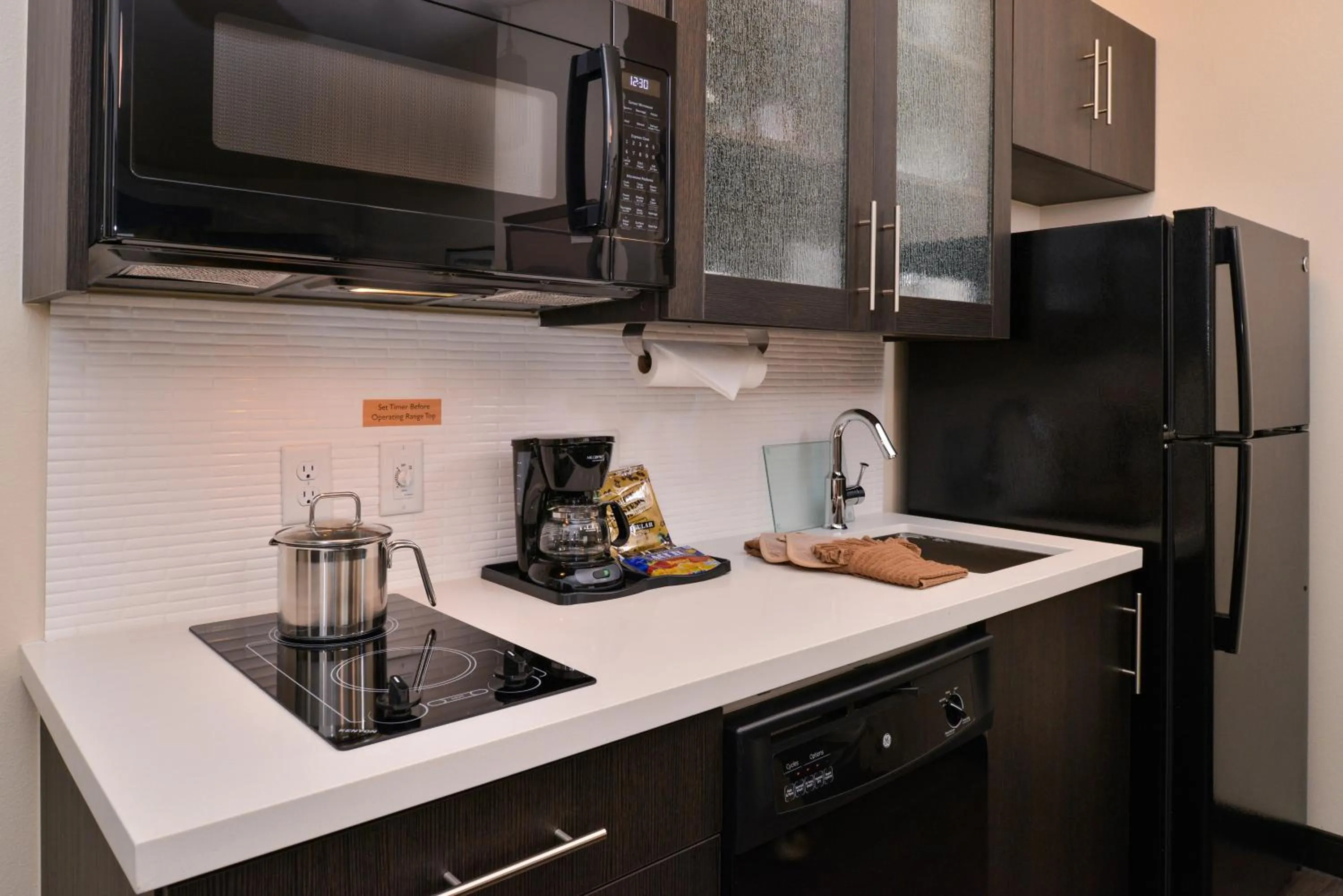 King Studio Suite - Hearing Accessible/Non-Smoking in Candlewood Suites - Austin Airport by IHG