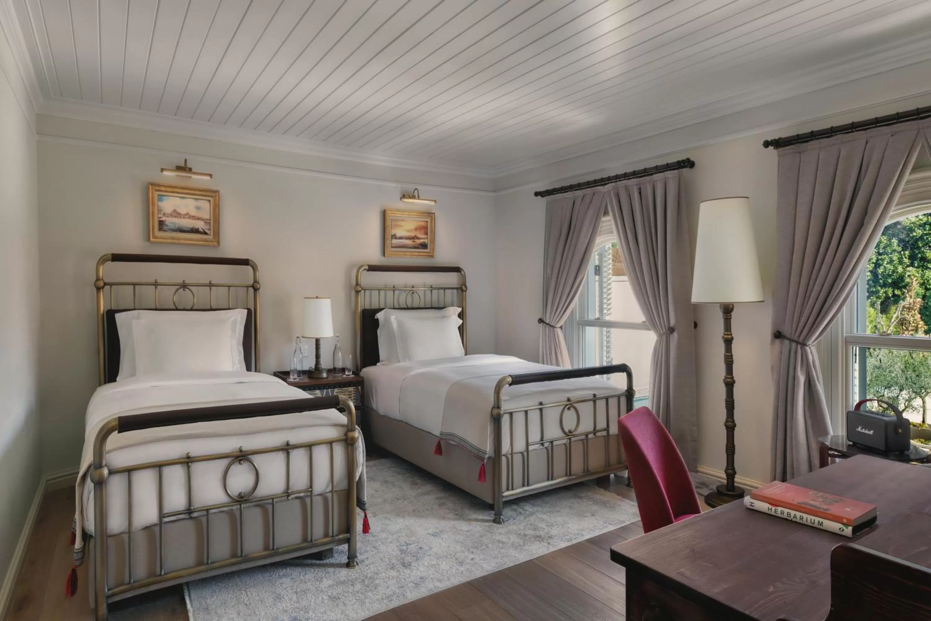 Deluxe Twin Room in Six Senses Kocatas Mansions