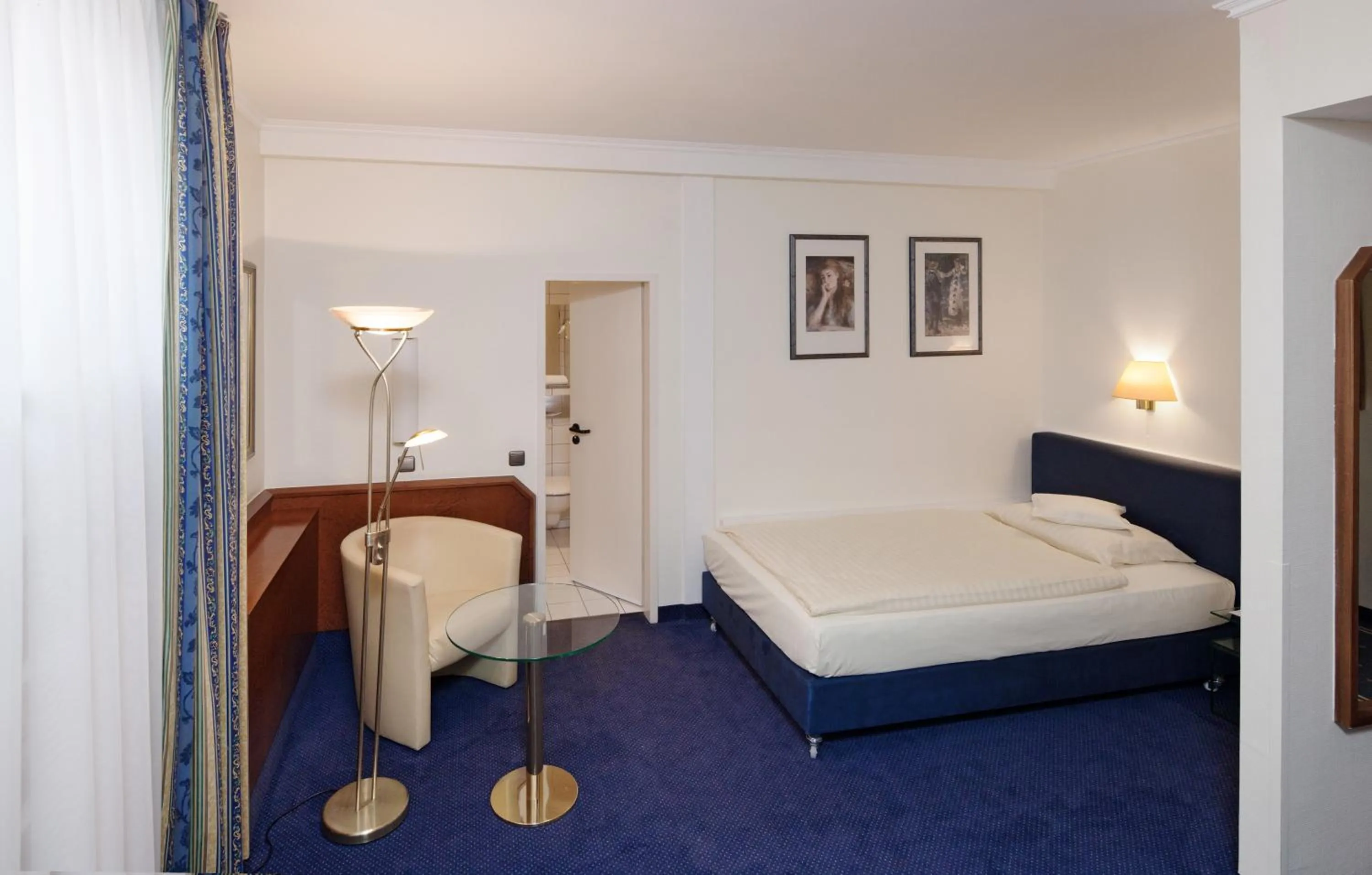 Single Room in Hotel Viktoria