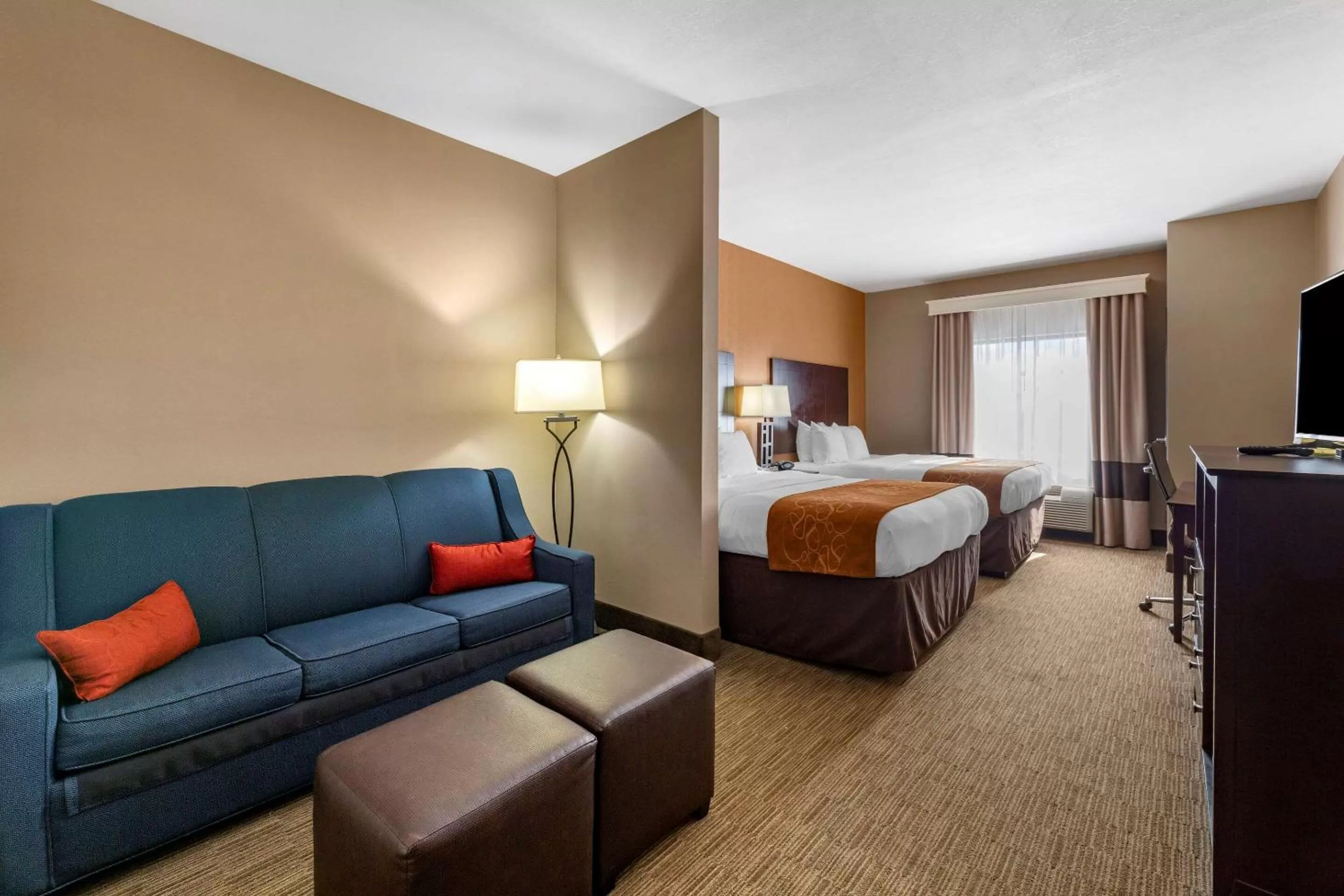 Queen Suite - Non-Smoking in Comfort Suites Perrysburg - Toledo South