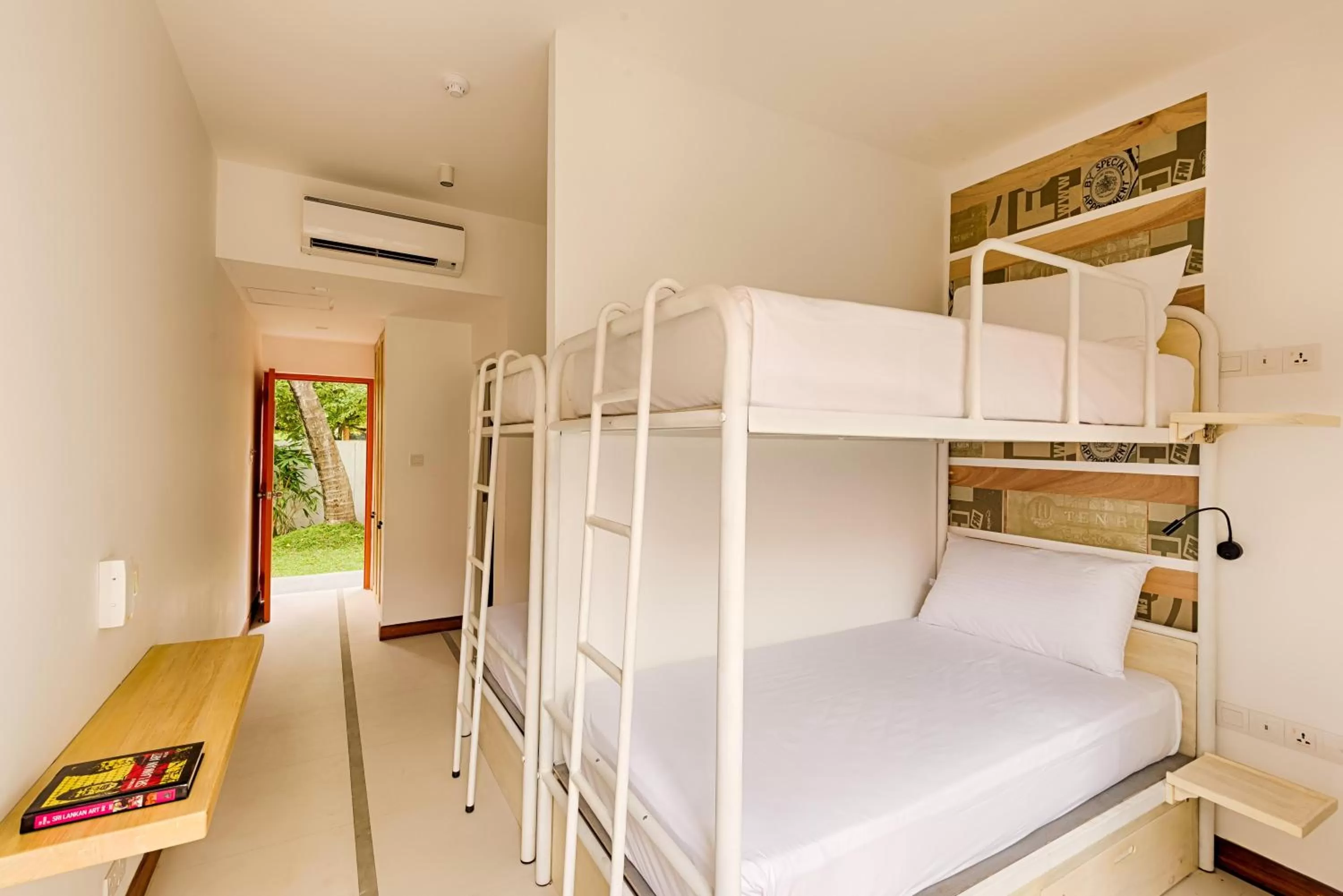 Bed in 4-Bed Female Dormitory Room in Hotel J, Unawatuna