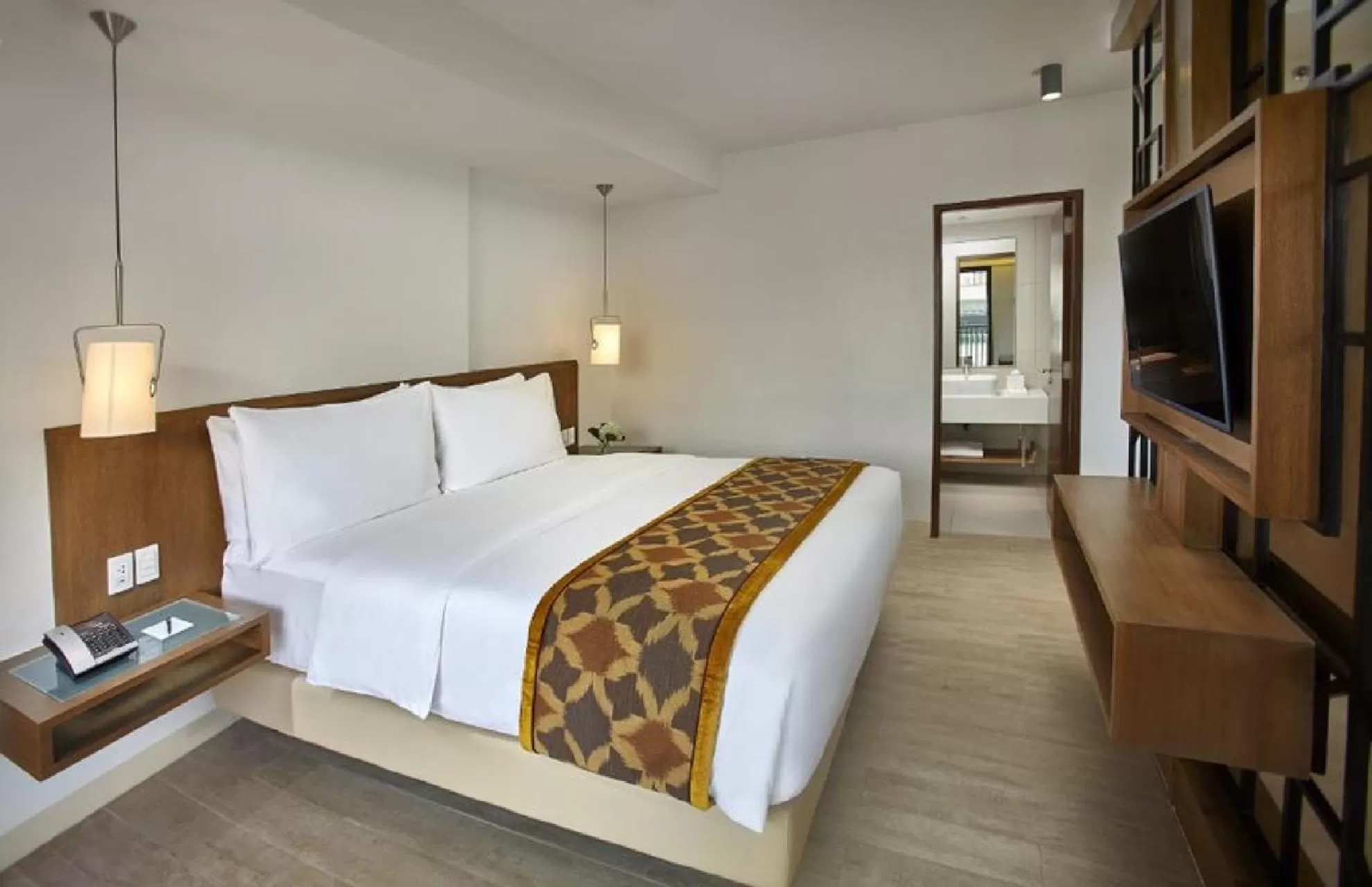 Junior Suite in Quest Hotel Tagaytay