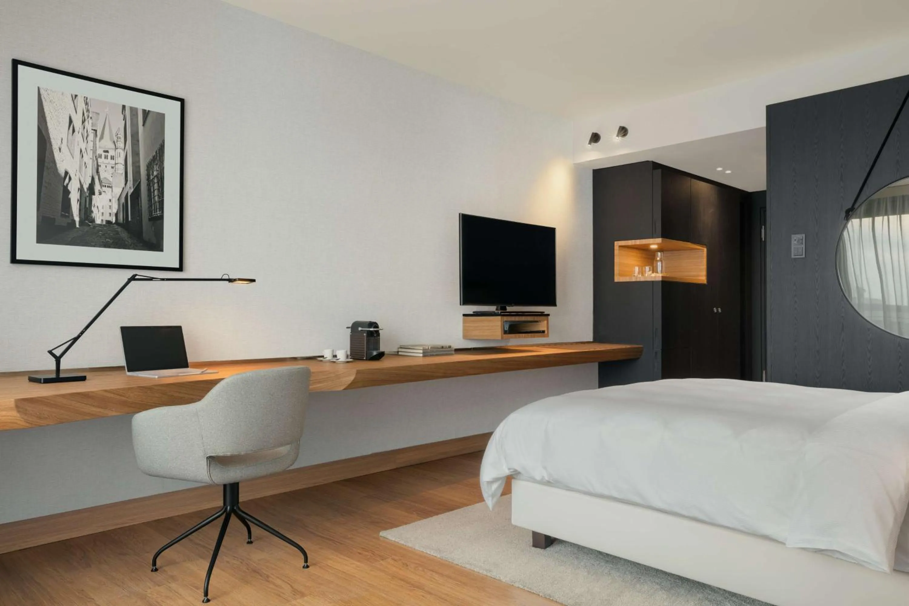 Premium Room with Garden View in Radisson Blu Hotel Köln