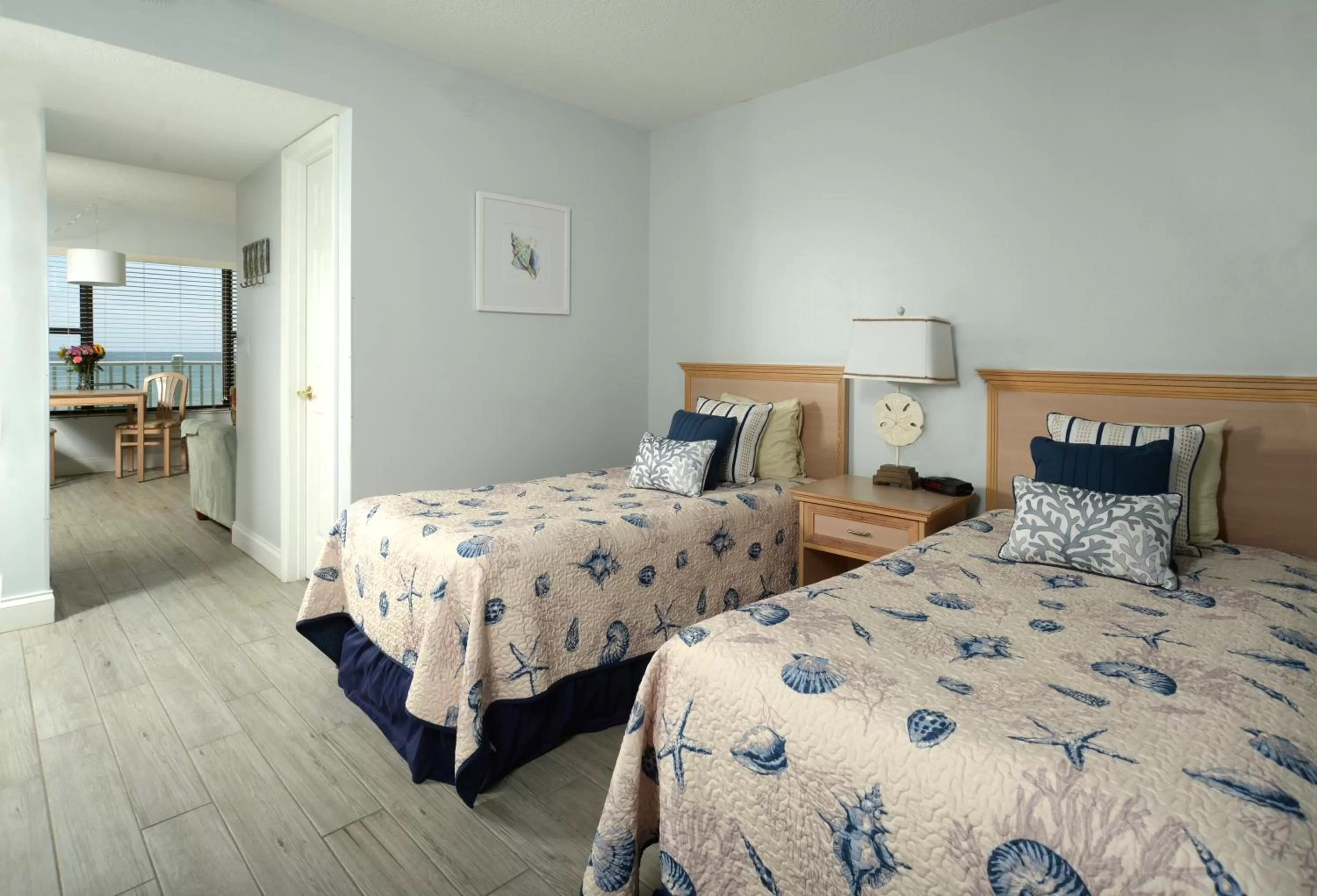 2 Twin Beds 2nd Floor Ocean Front with Balcony in Tuckaway Shores Resort