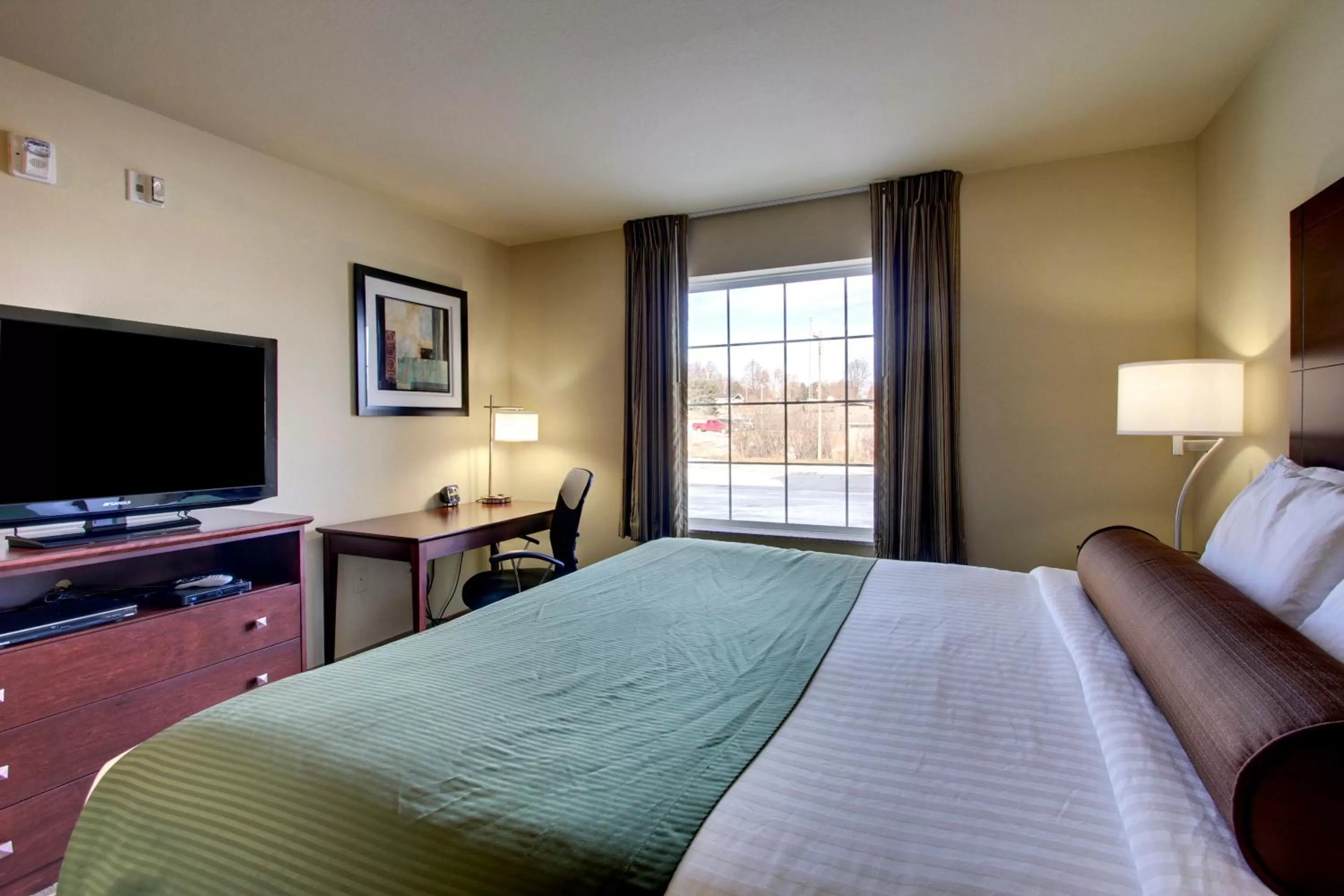 King Room - Disability Access/Non-Smoking in Cobblestone Inn & Suites - Hartington