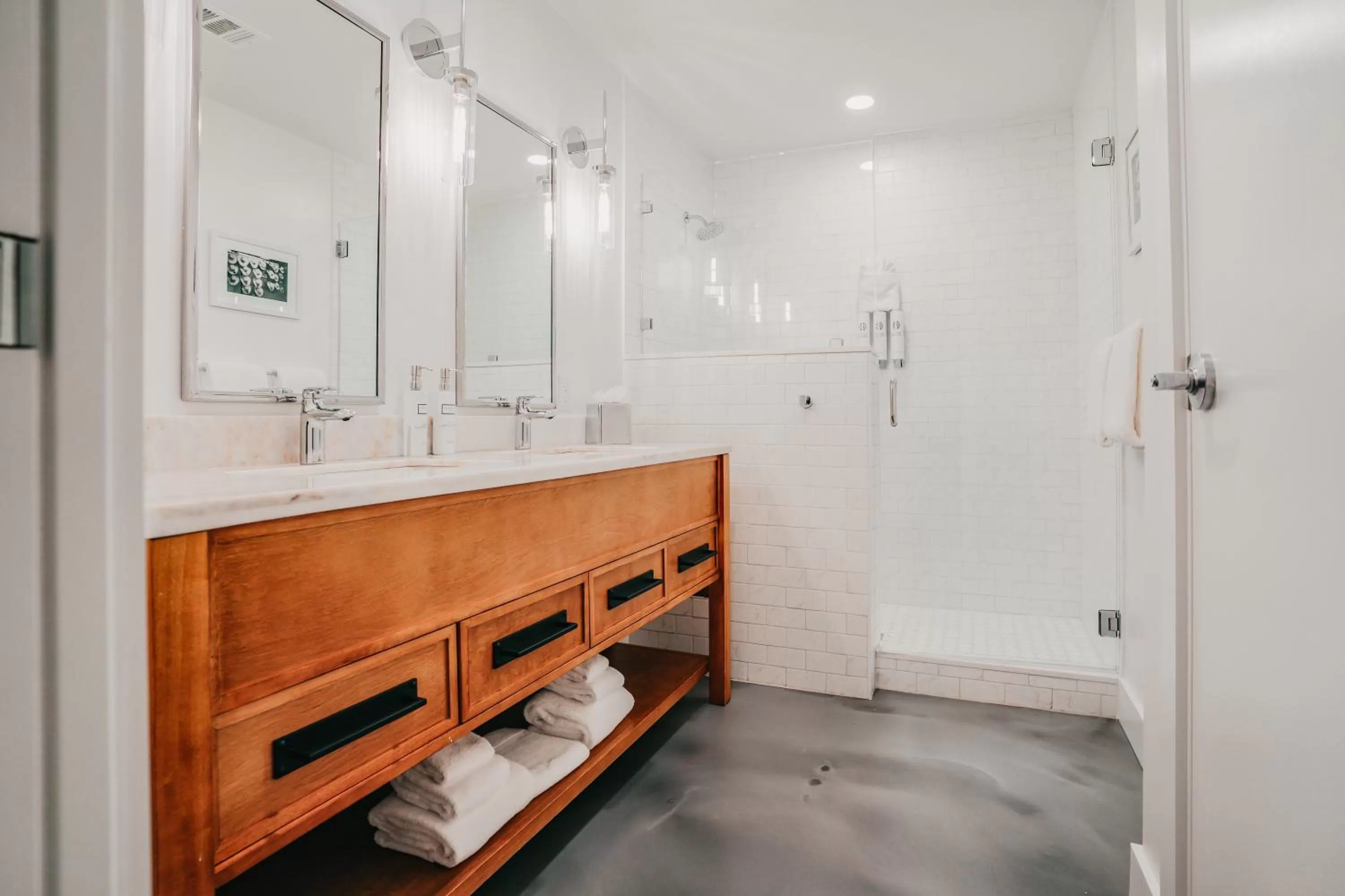 Three-Bedroom Suite in Colton House Hotel