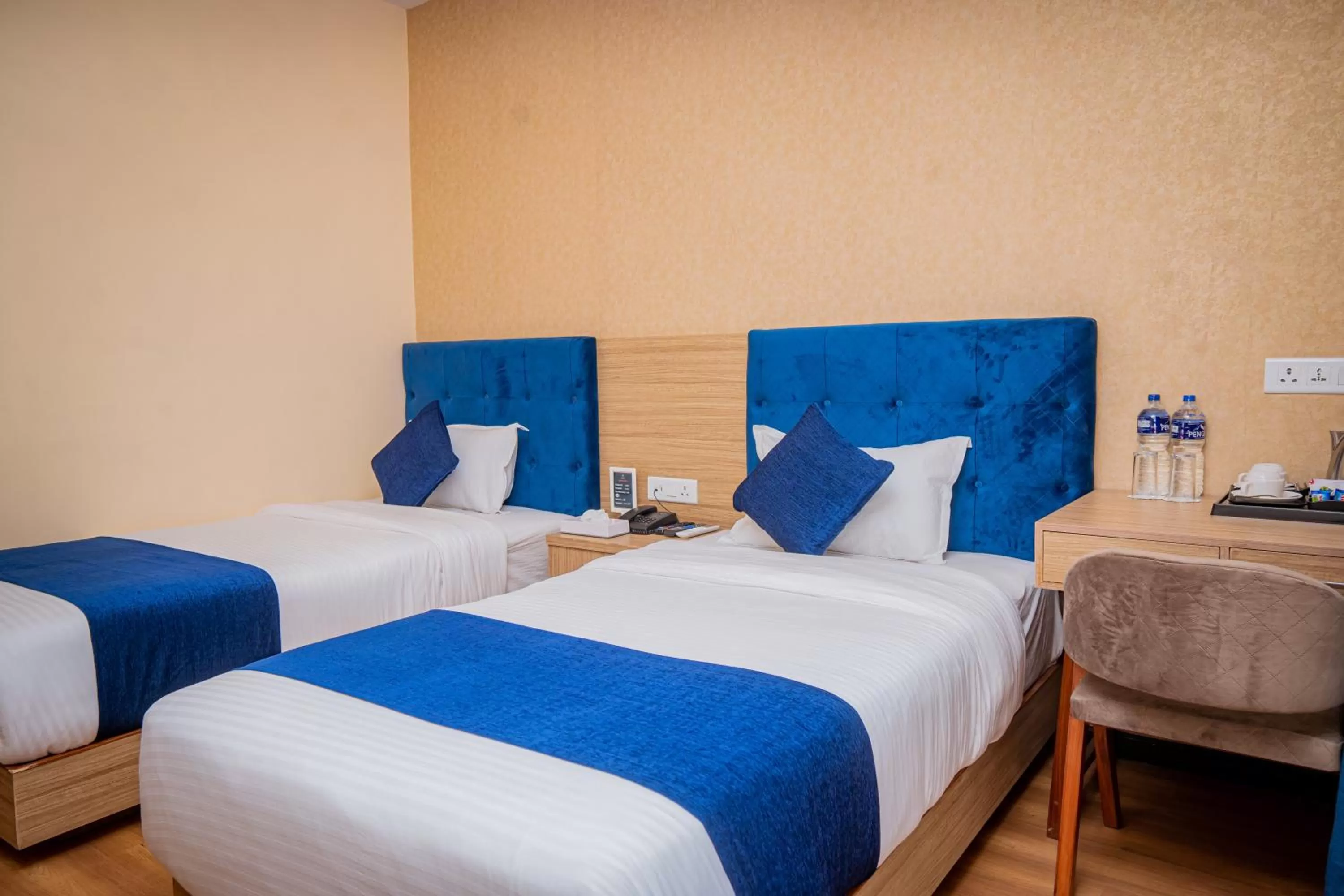 Superior Twin Room - single occupancy in Majestic Lake Front Hotel & Suites