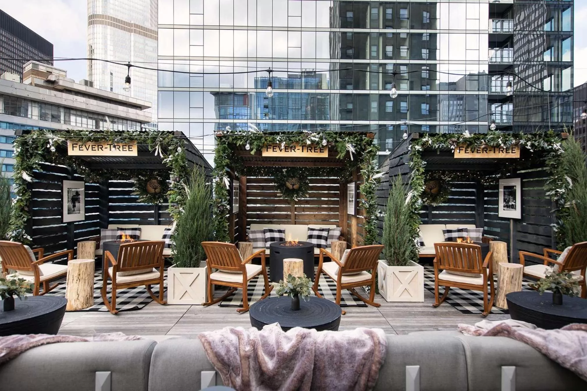 Restaurant/places to eat in Pendry Chicago