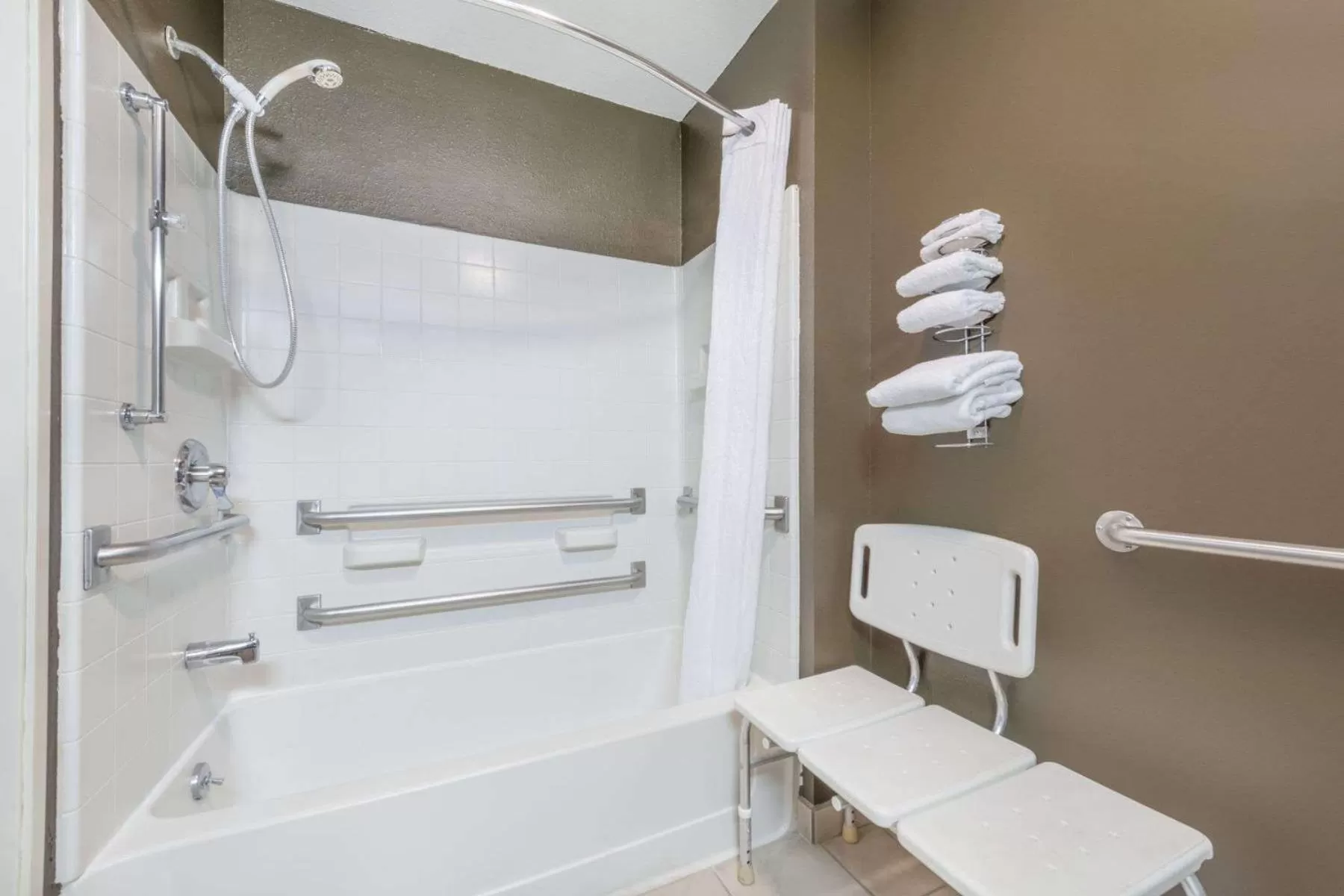 Double Room with Two Double Beds - Mobility Access/Non-Smoking in Super 8 by Wyndham Georgetown