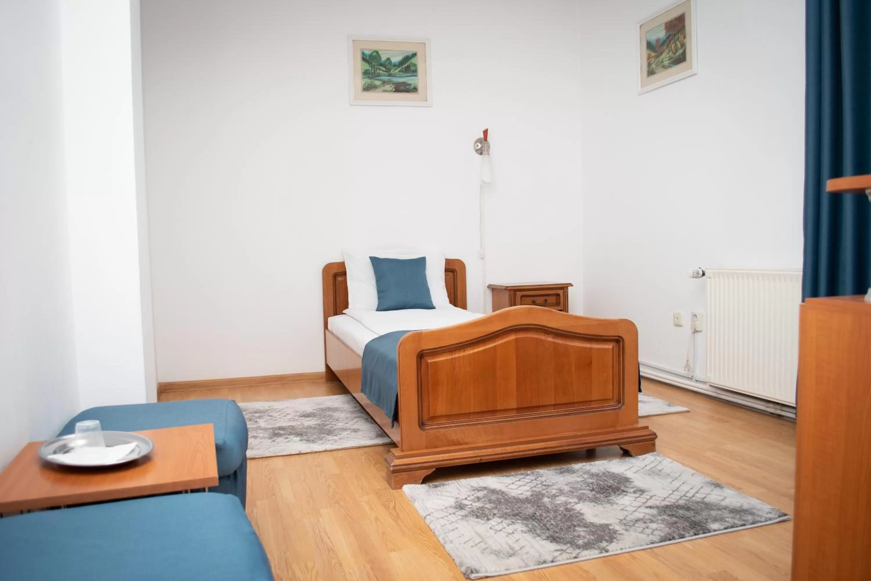 Single Room with Bathroom - single occupancy in Motel Via Targu Mures