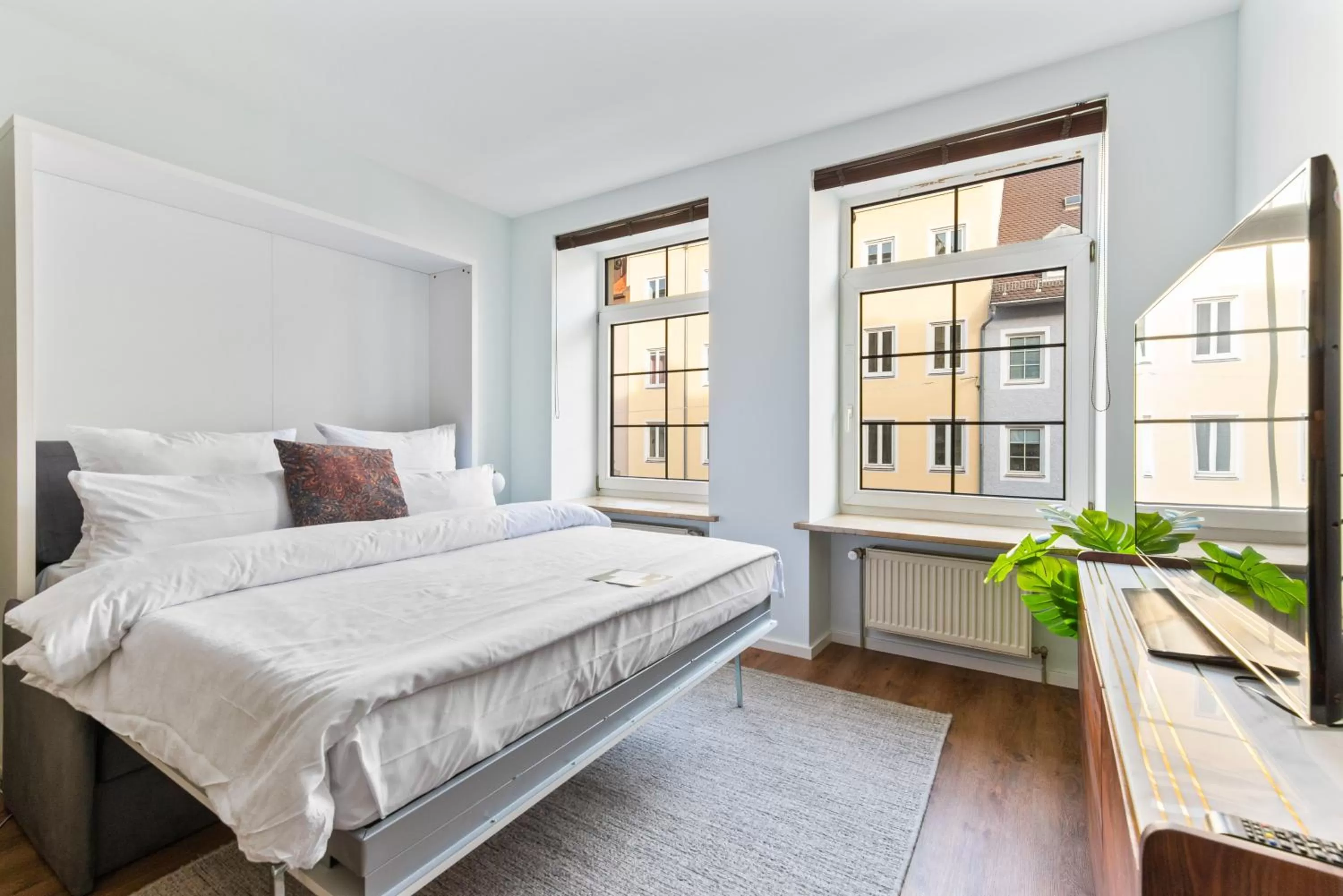 Deluxe Studio in KING's Hotel First