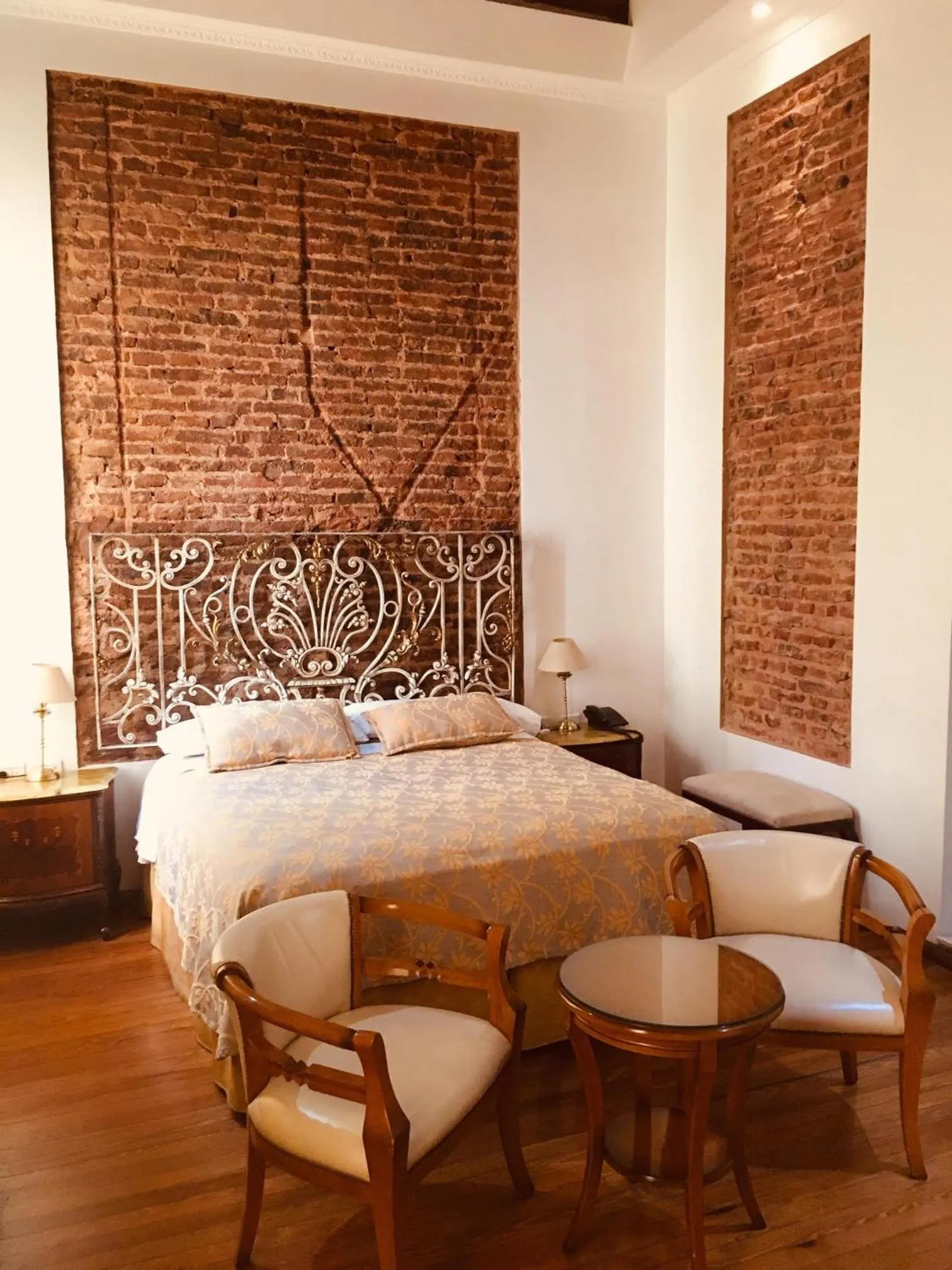 Suite with Spa Bath in Hotel A&B Internacional