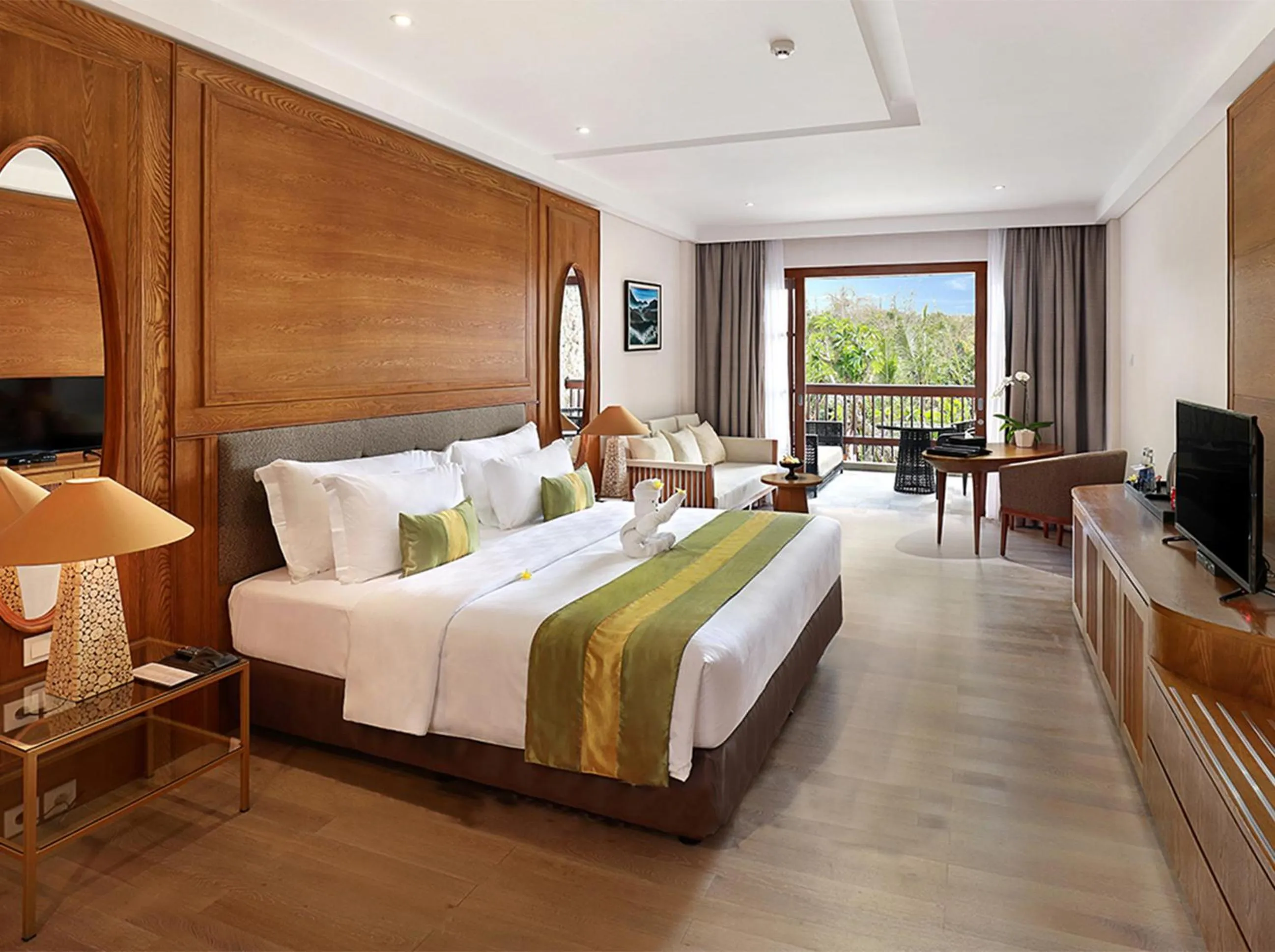 Deluxe King Room with Pool View in Royal Tulip Springhill Resort Jimbaran