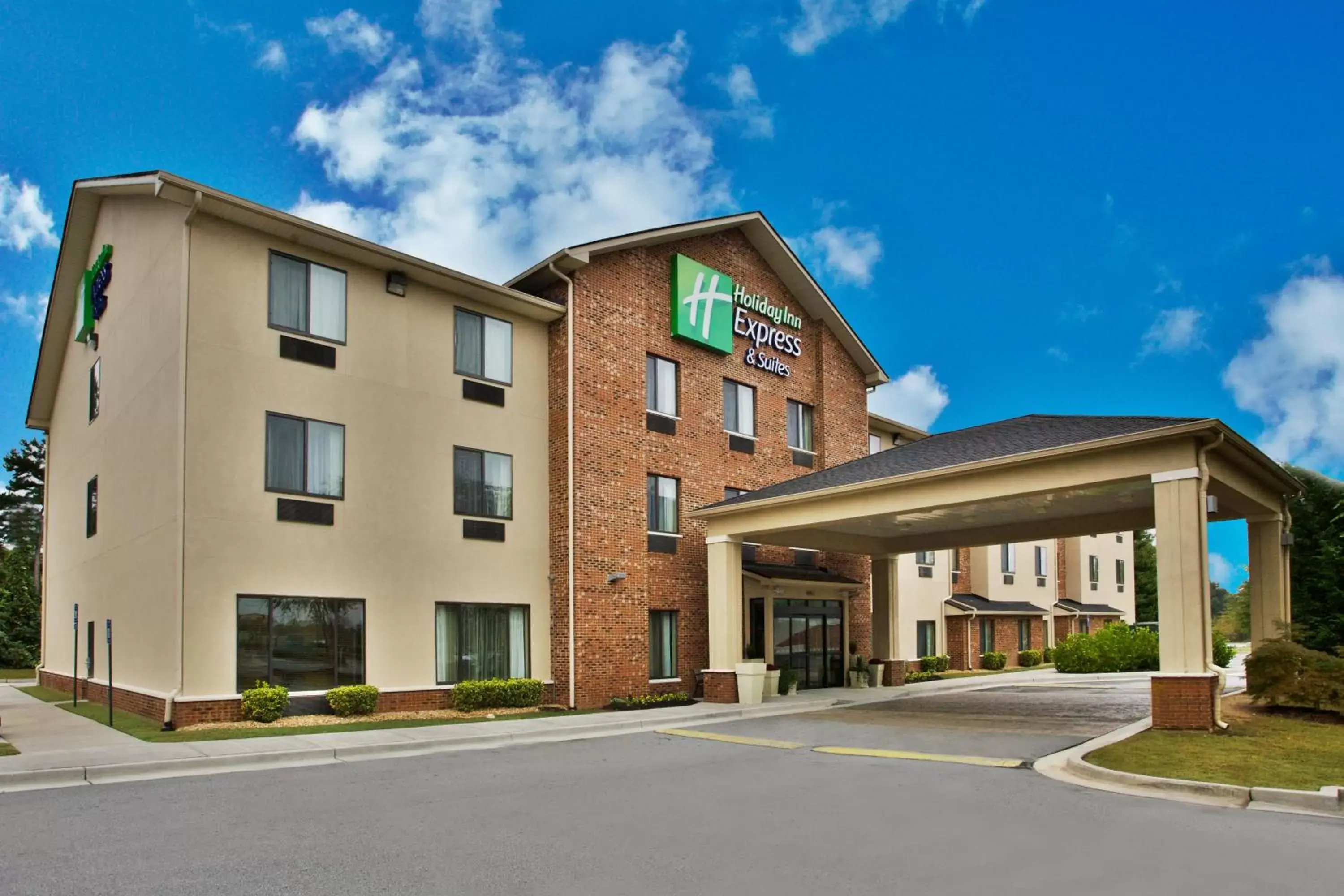 Holiday Inn Express & Suites Buford NE - Lake Lanier by IHG Holiday Inn Express & Suites Buford NE - Lake Lanier by IHG